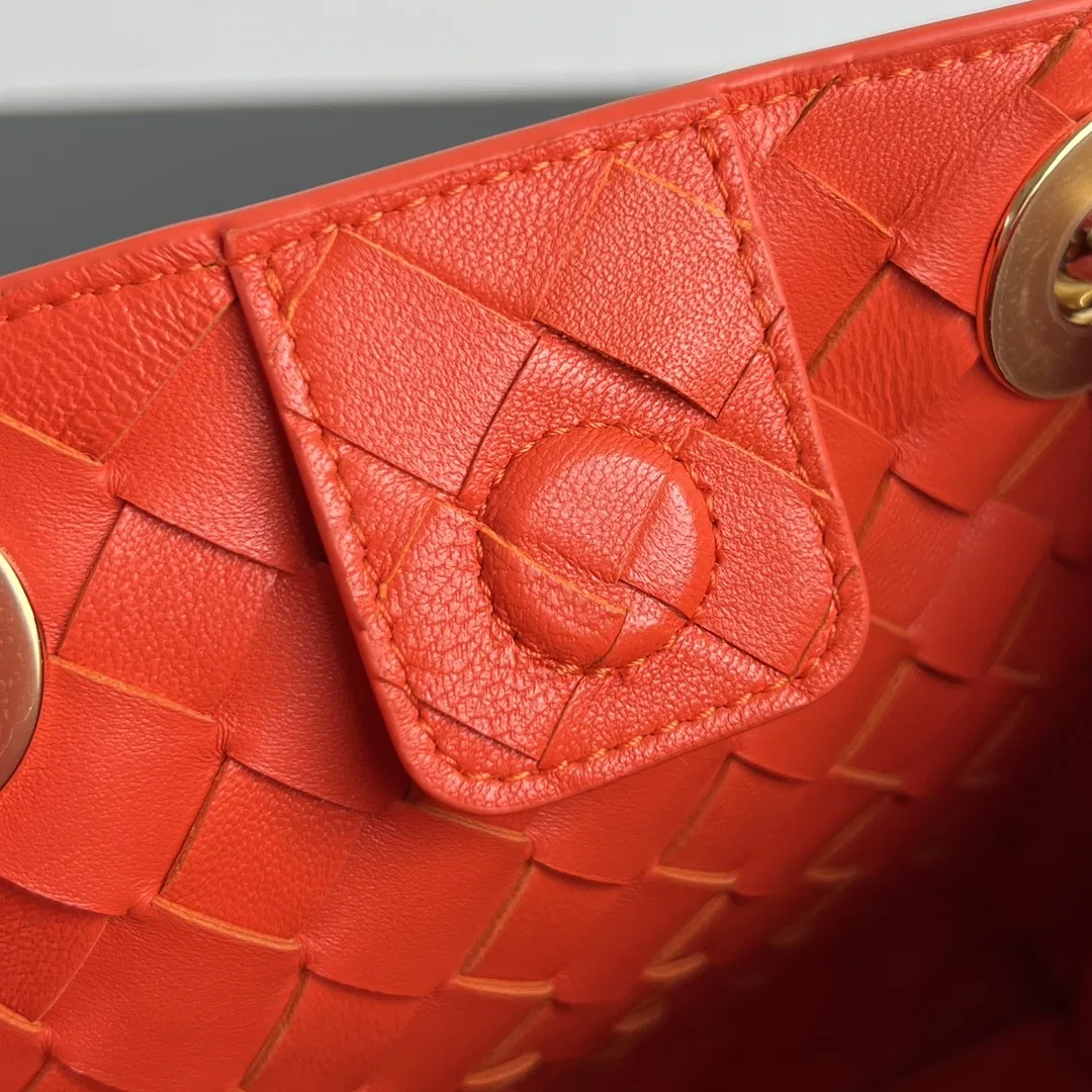 BOTTEGA 27FW NWEPAZI 024 숄더백 73