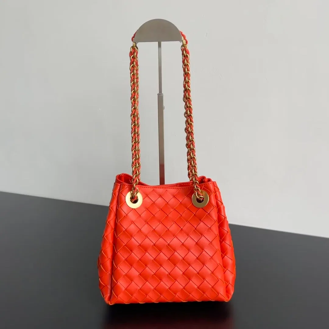 BOTTEGA 27FW NWEPAZI 024 숄더백 76
