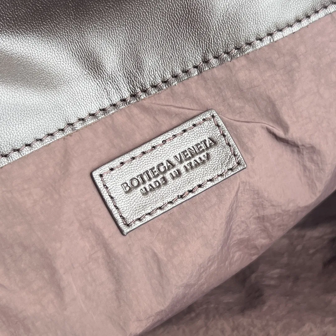 BOTTEGA 27FW NWEPAZI 025 숄더백 8