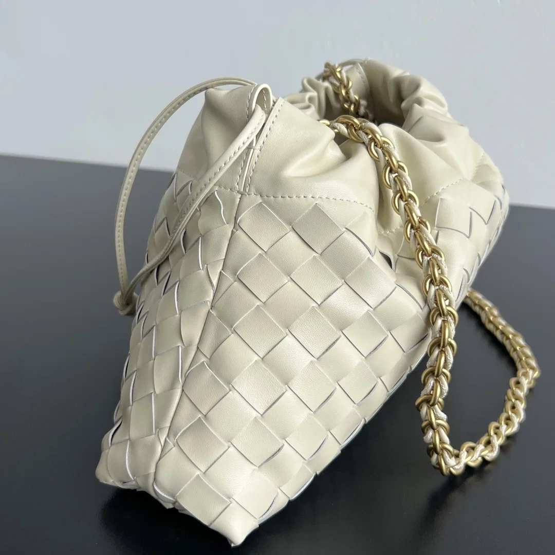 BOTTEGA 27FW NWEPAZI 025 숄더백 11