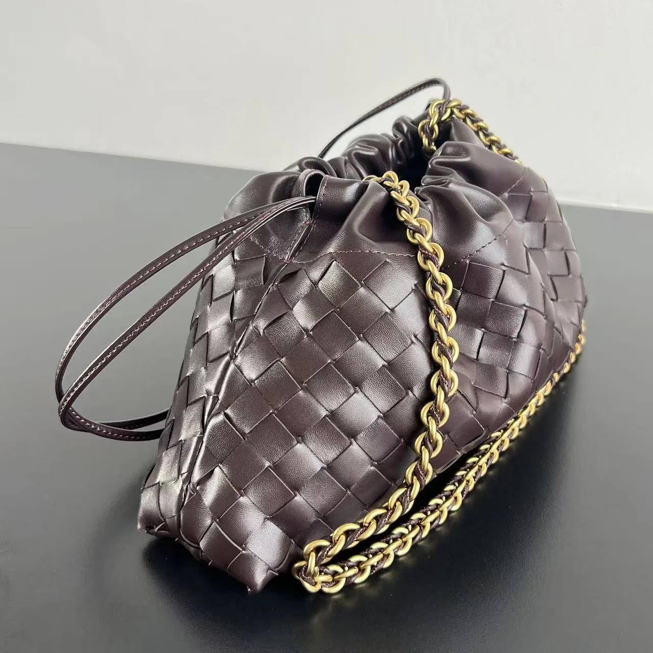 BOTTEGA 27FW NWEPAZI 025 숄더백 50