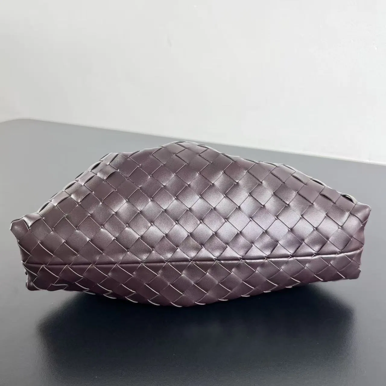 BOTTEGA 27FW NWEPAZI 025 숄더백 51