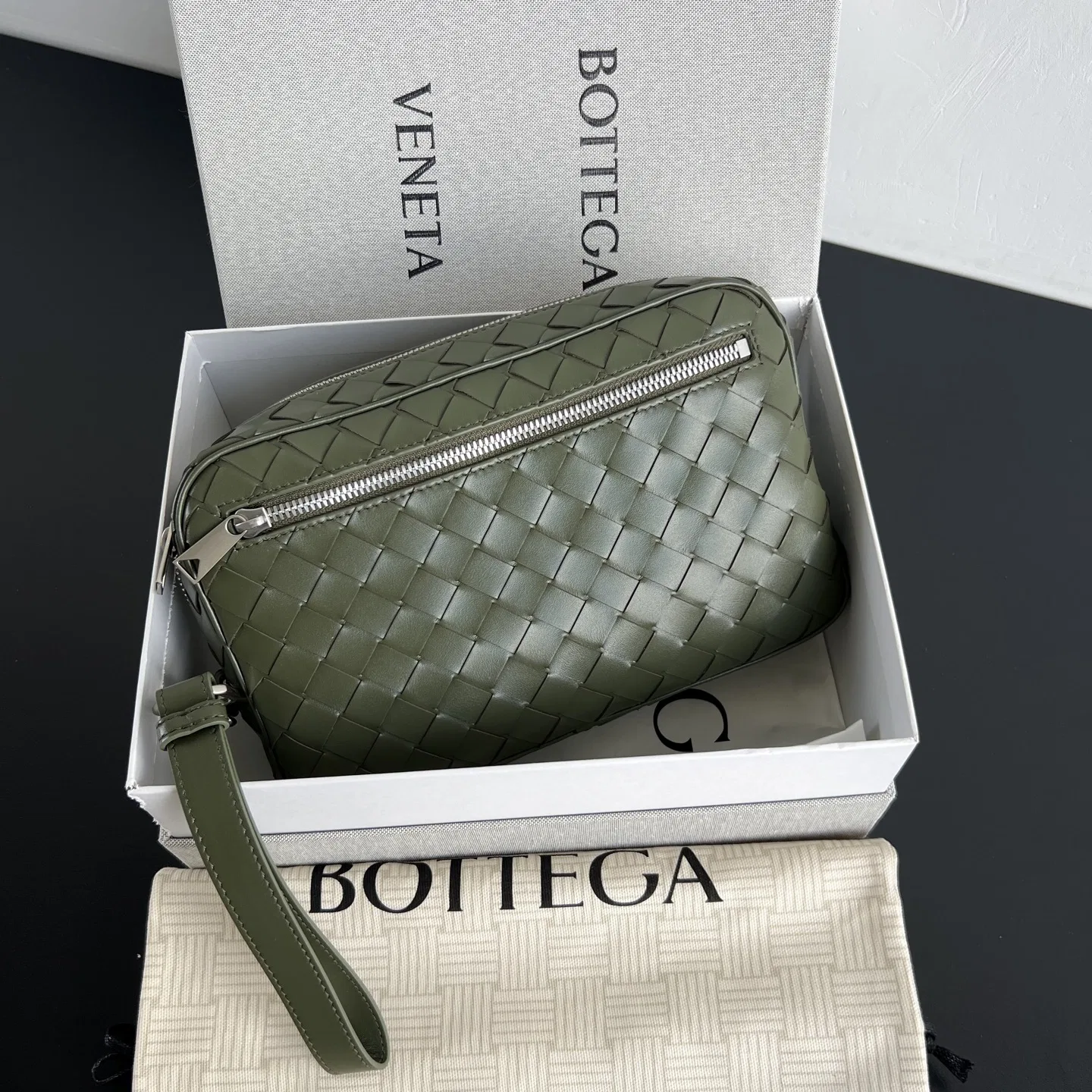 BOTTEGA 27FW NWEPAZI 027 클러치 9
