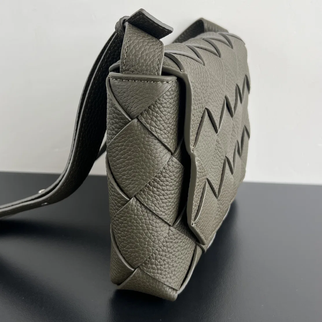 BOTTEGA 27FW NWEPAZI 028 크로스백 12