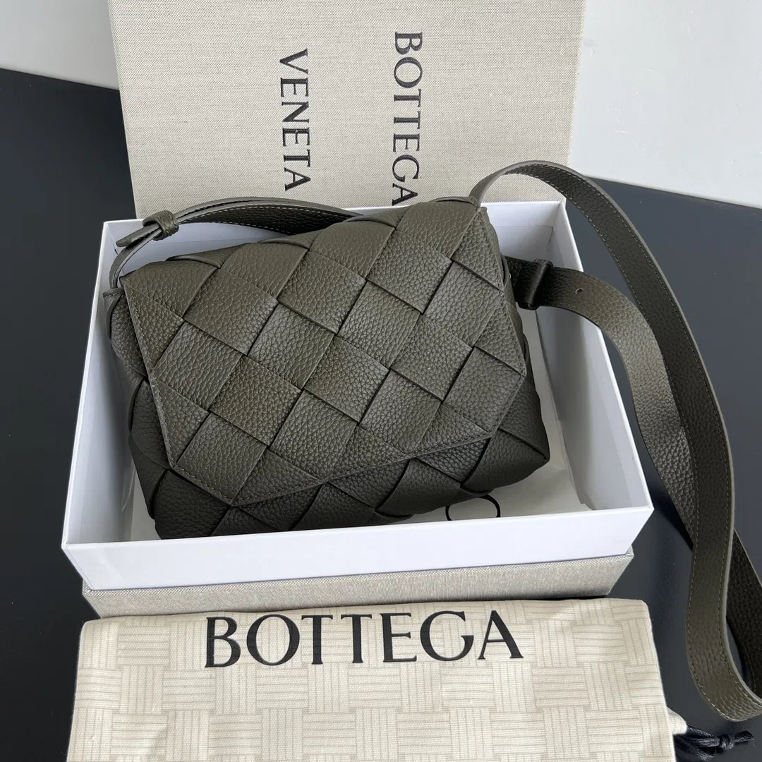 BOTTEGA 27FW NWEPAZI 028 크로스백 18
