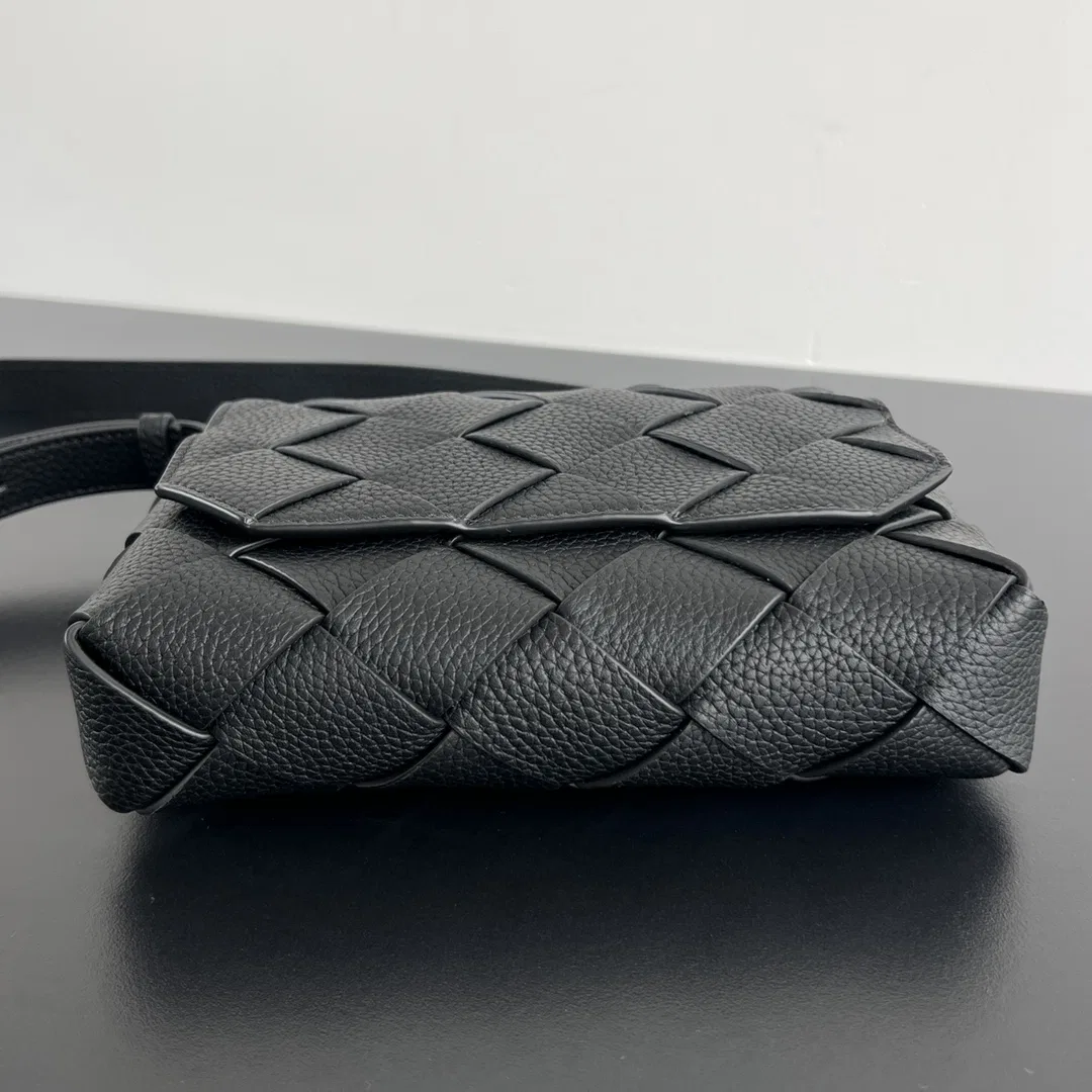 BOTTEGA 27FW NWEPAZI 028 크로스백 22