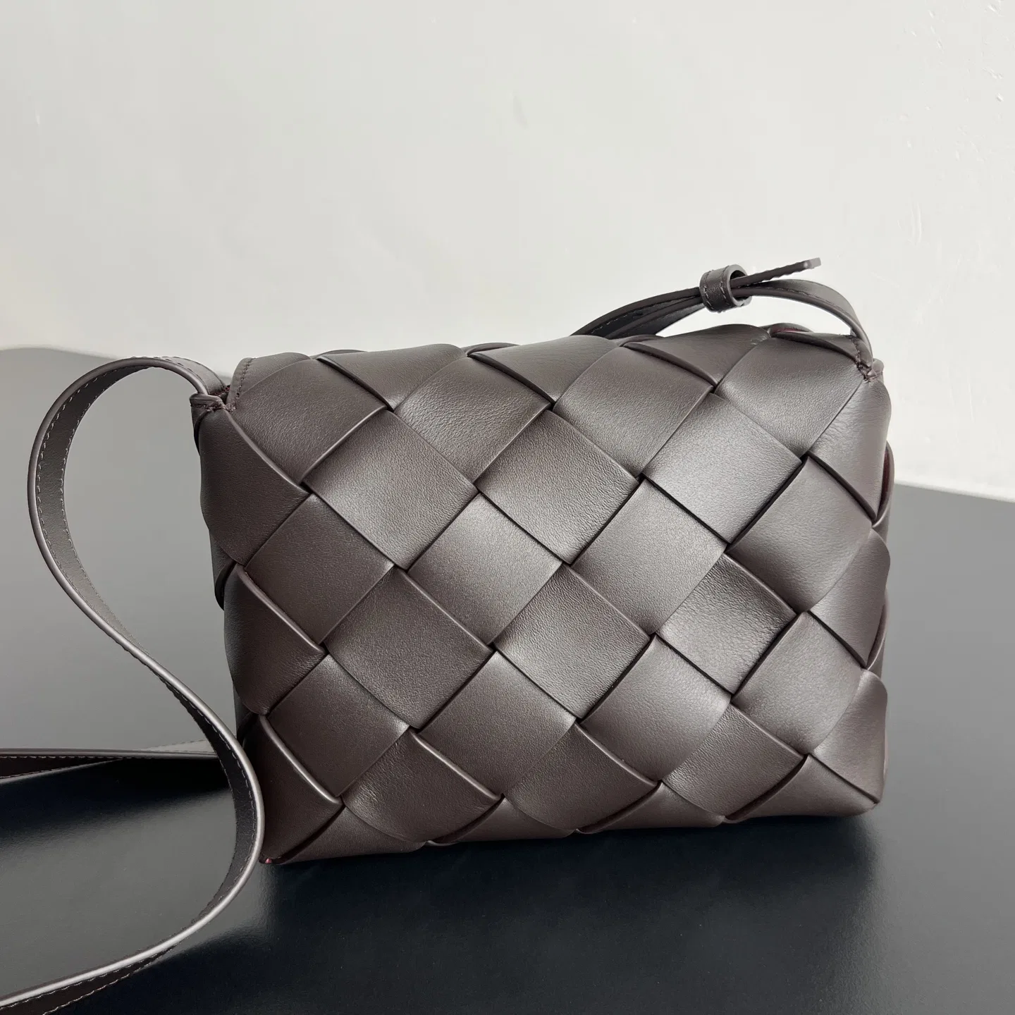BOTTEGA 27FW NWEPAZI 028 크로스백 42