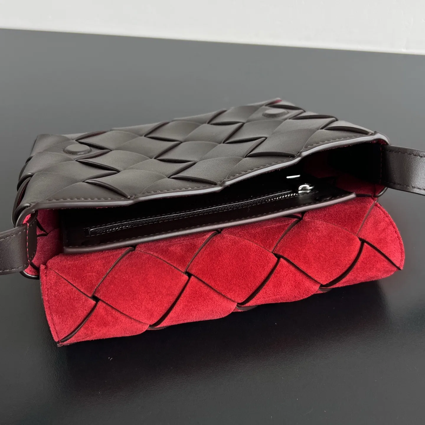 BOTTEGA 27FW NWEPAZI 028 크로스백 45