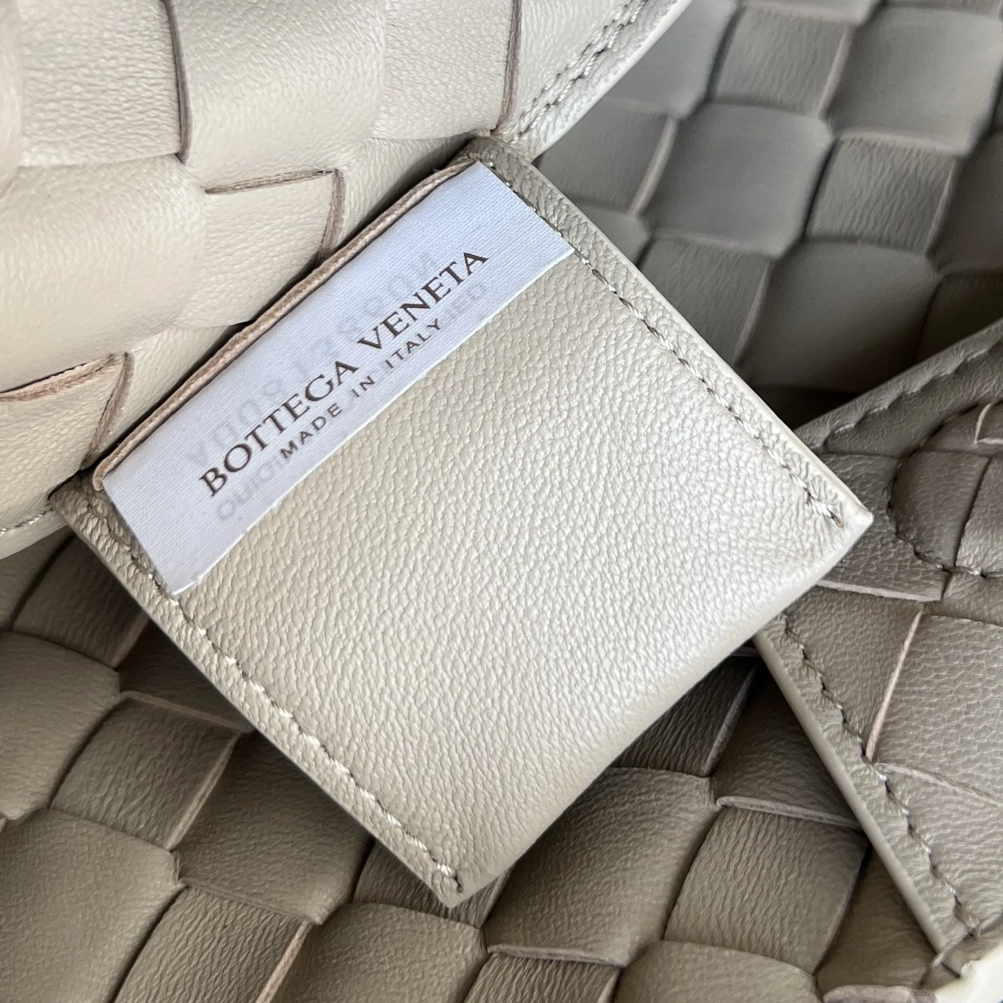 BOTTEGA 27FW NWEPAZI 031 토트백 9