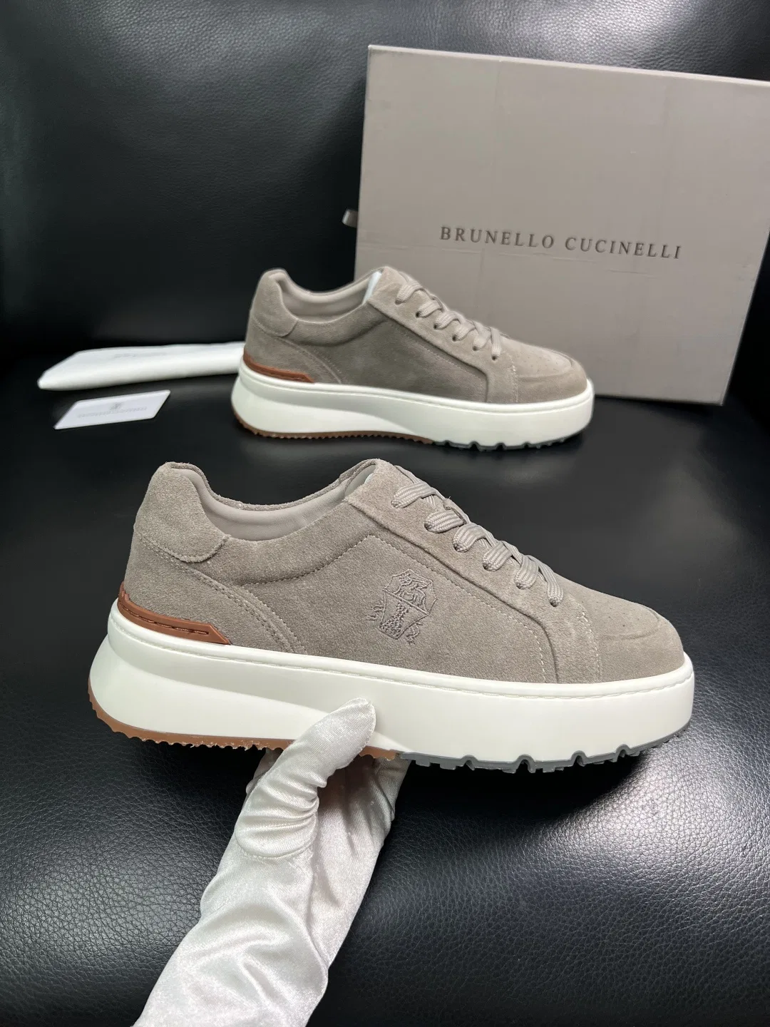 BRUNE 27FW VFQPVWO 024 스니커즈 30
