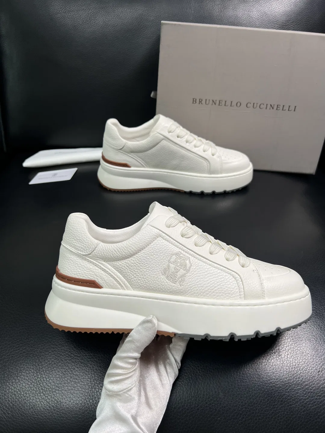 BRUNE 27FW VFQPVWO 024 스니커즈 38