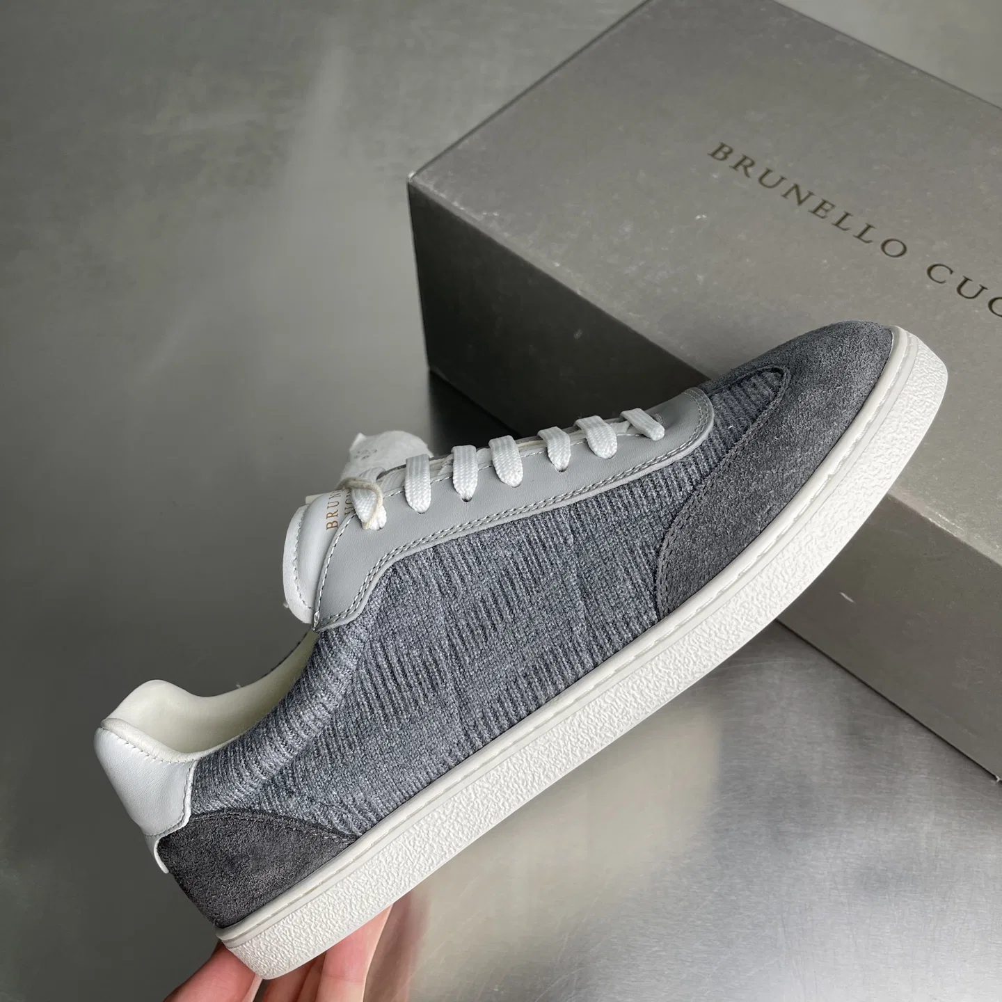 BRUNE 27FW VPILEFE 010 스니커즈 48