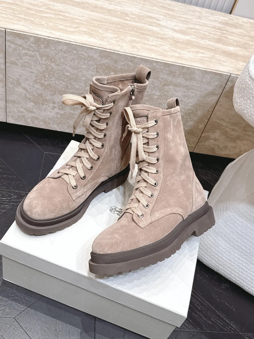 BRUNE 27FW VPILEFE 013 워커 19