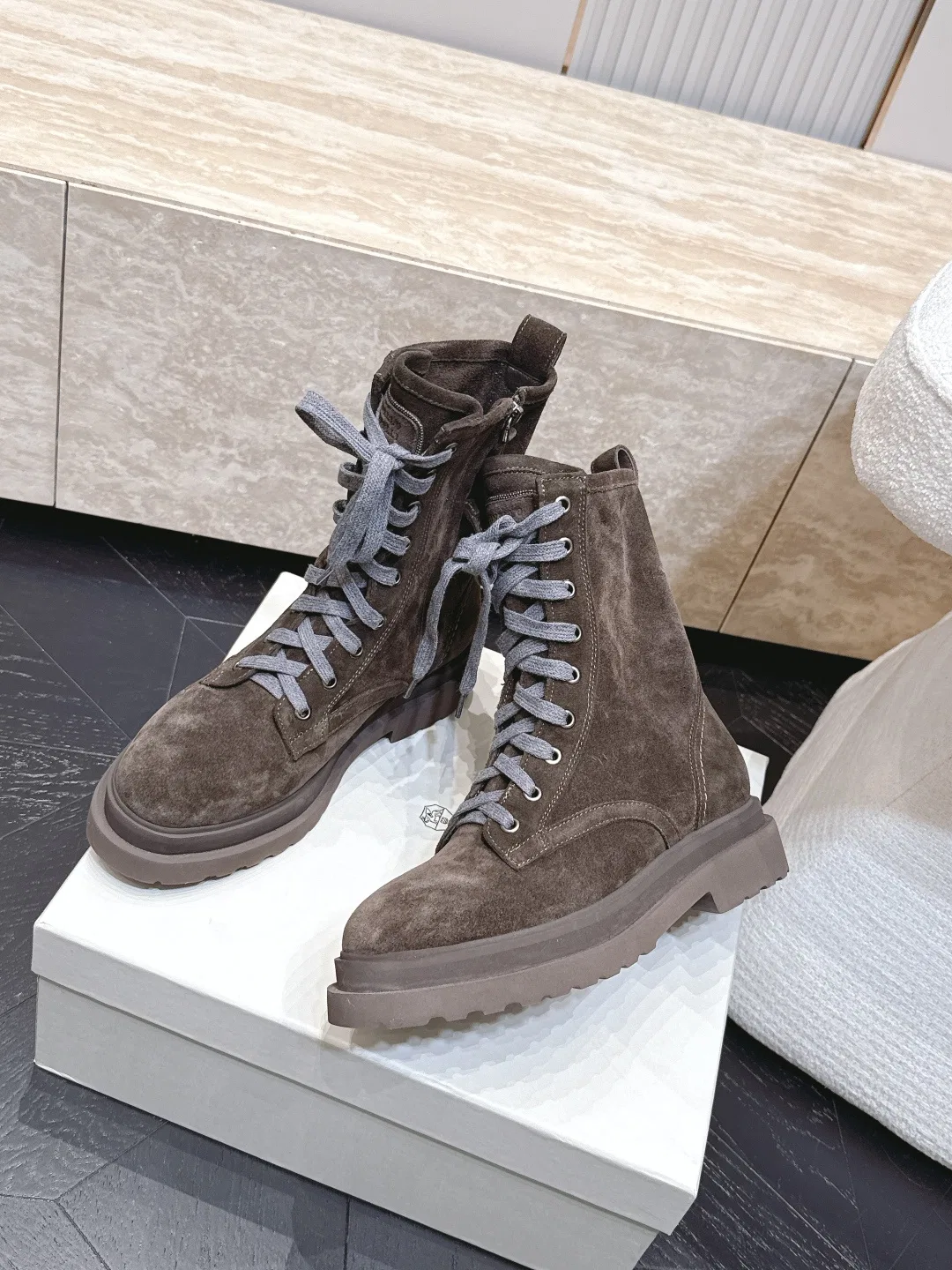 BRUNE 27FW VPILEFE 013 워커 33