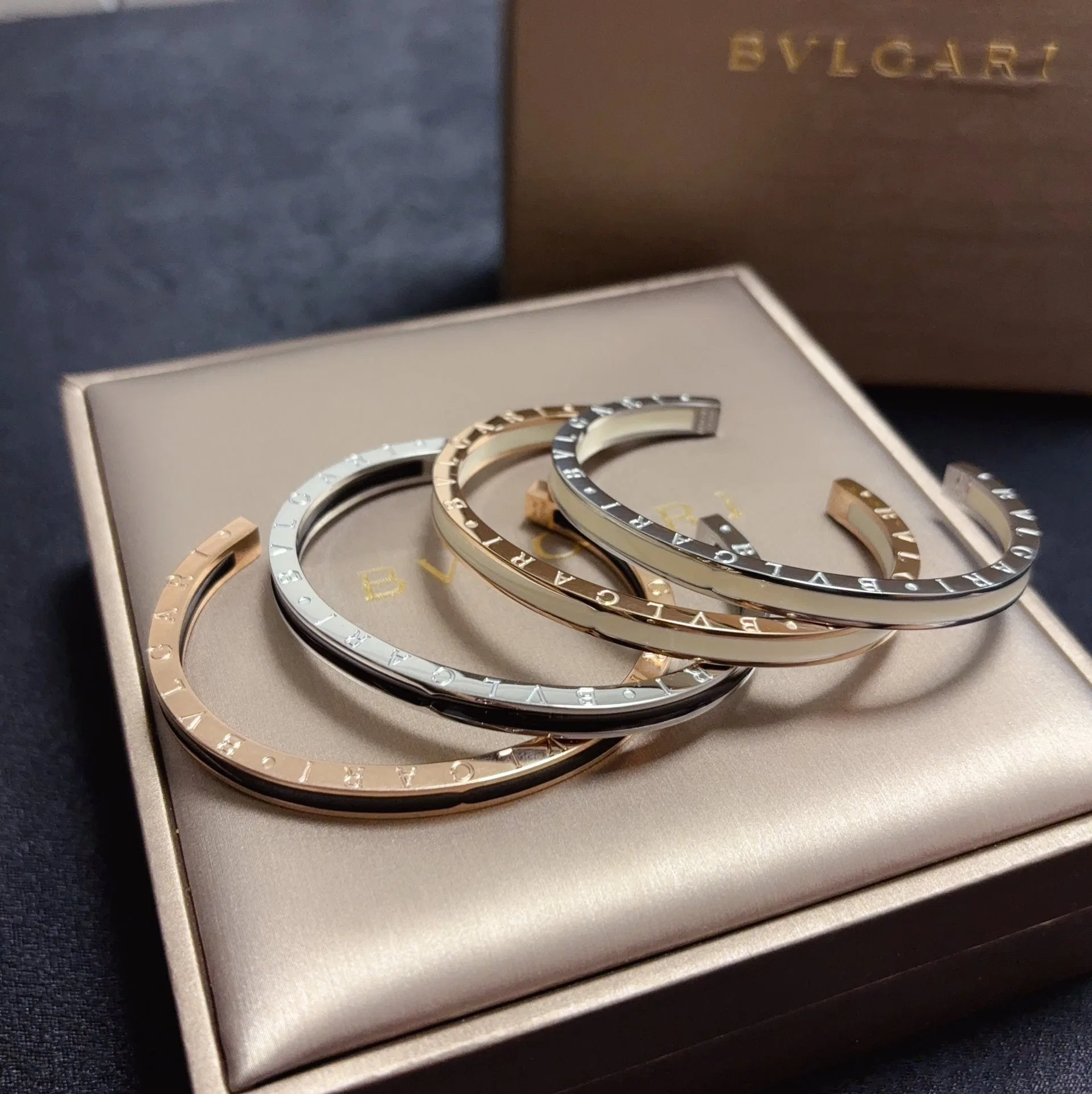BVLGARI 27FW LTVBLYW 007 팔찌 18