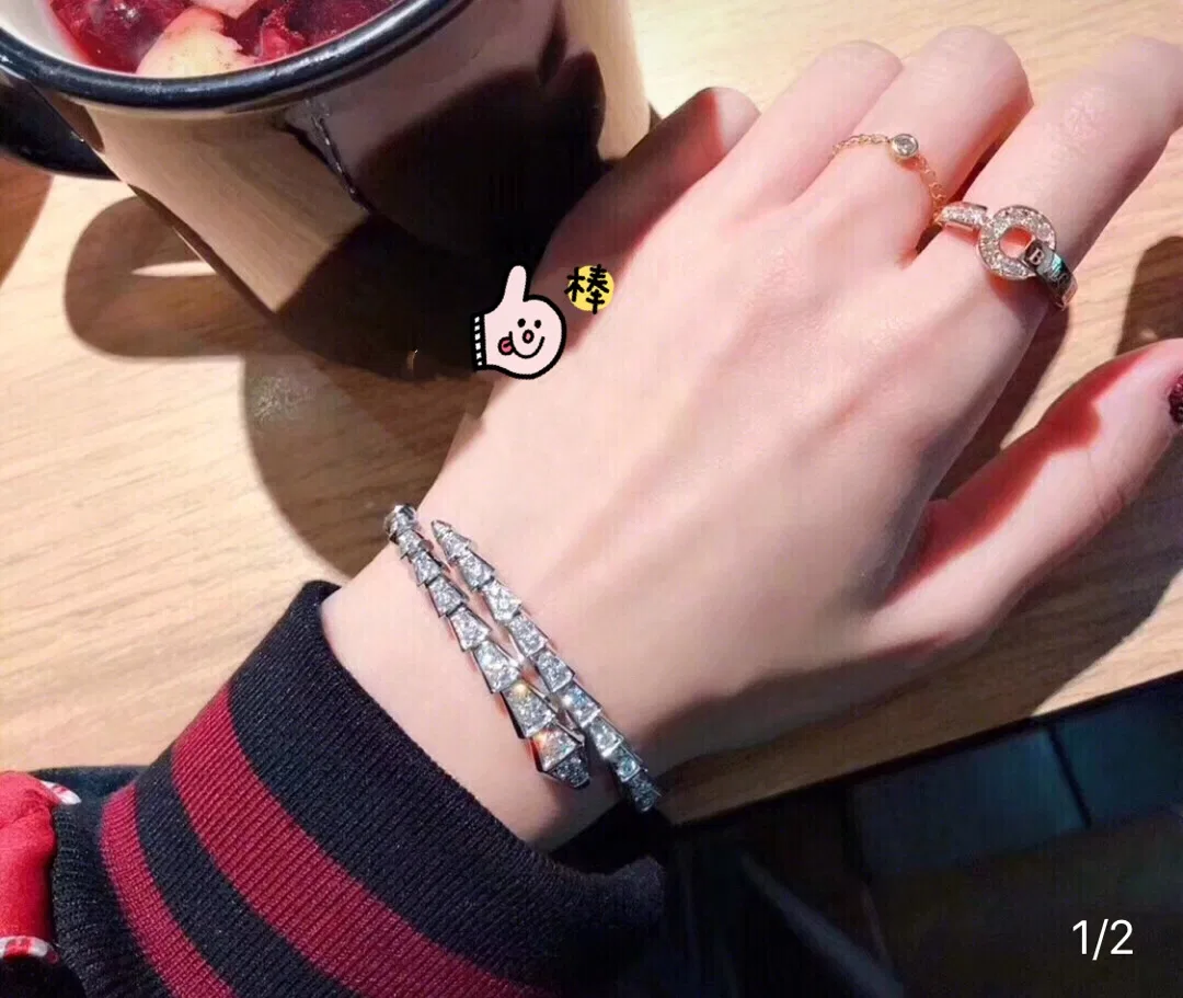 BVLGARI 27FW WENHRQN 002 다이아팔찌 13