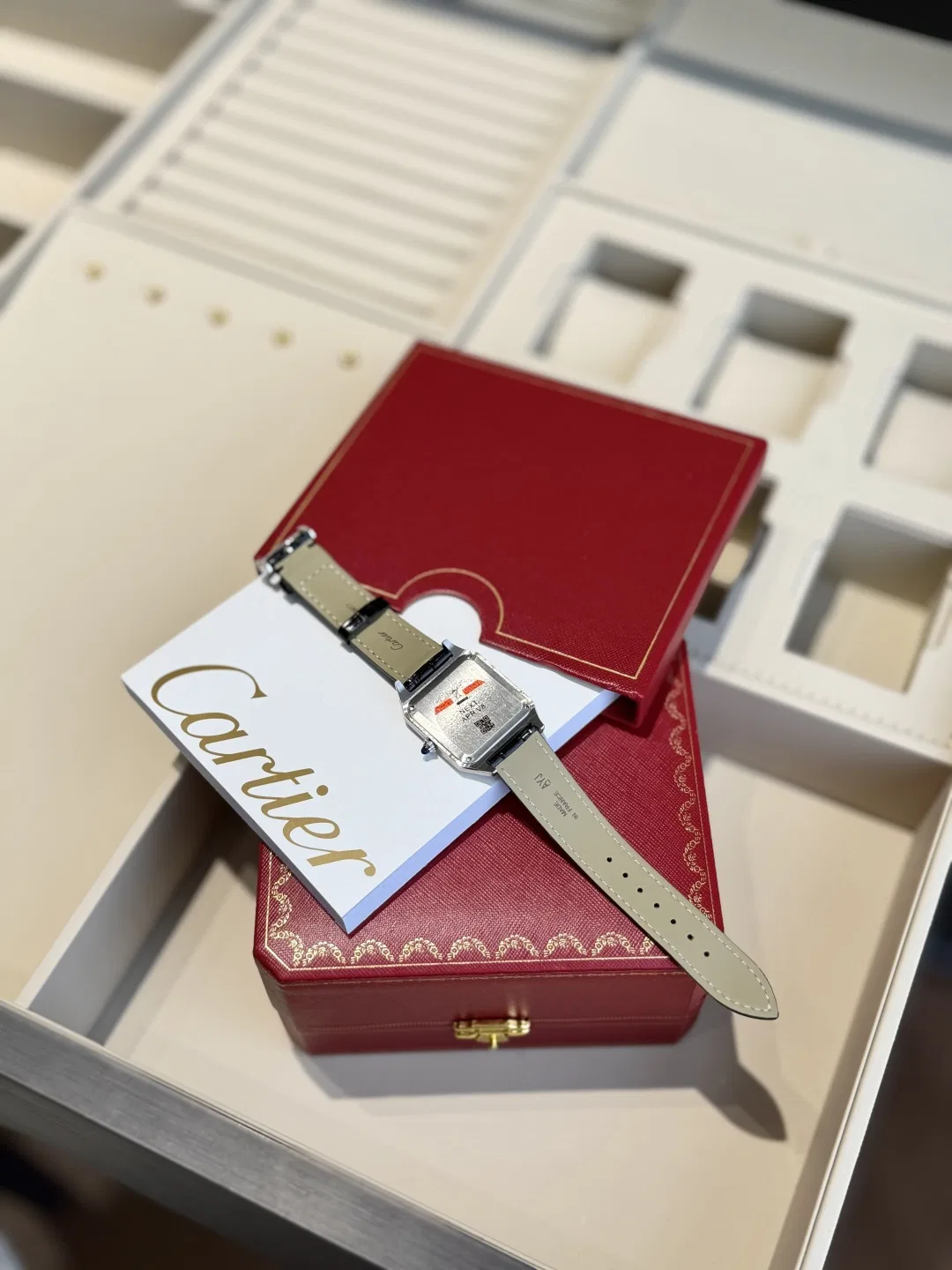 CARTIER 27FW QCIIHSM 003 시계 35