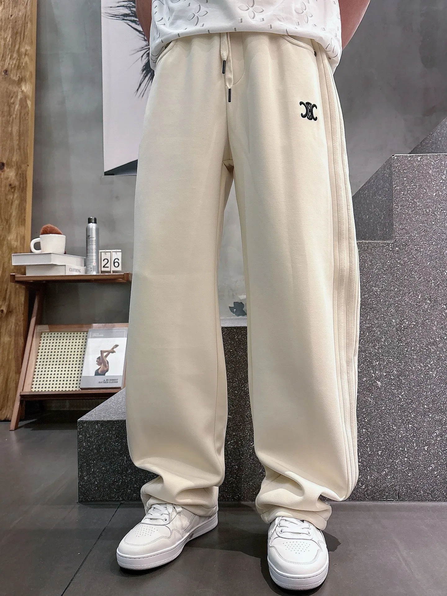 CEL 27FW BVLTUUD 002 스웻팬츠 13