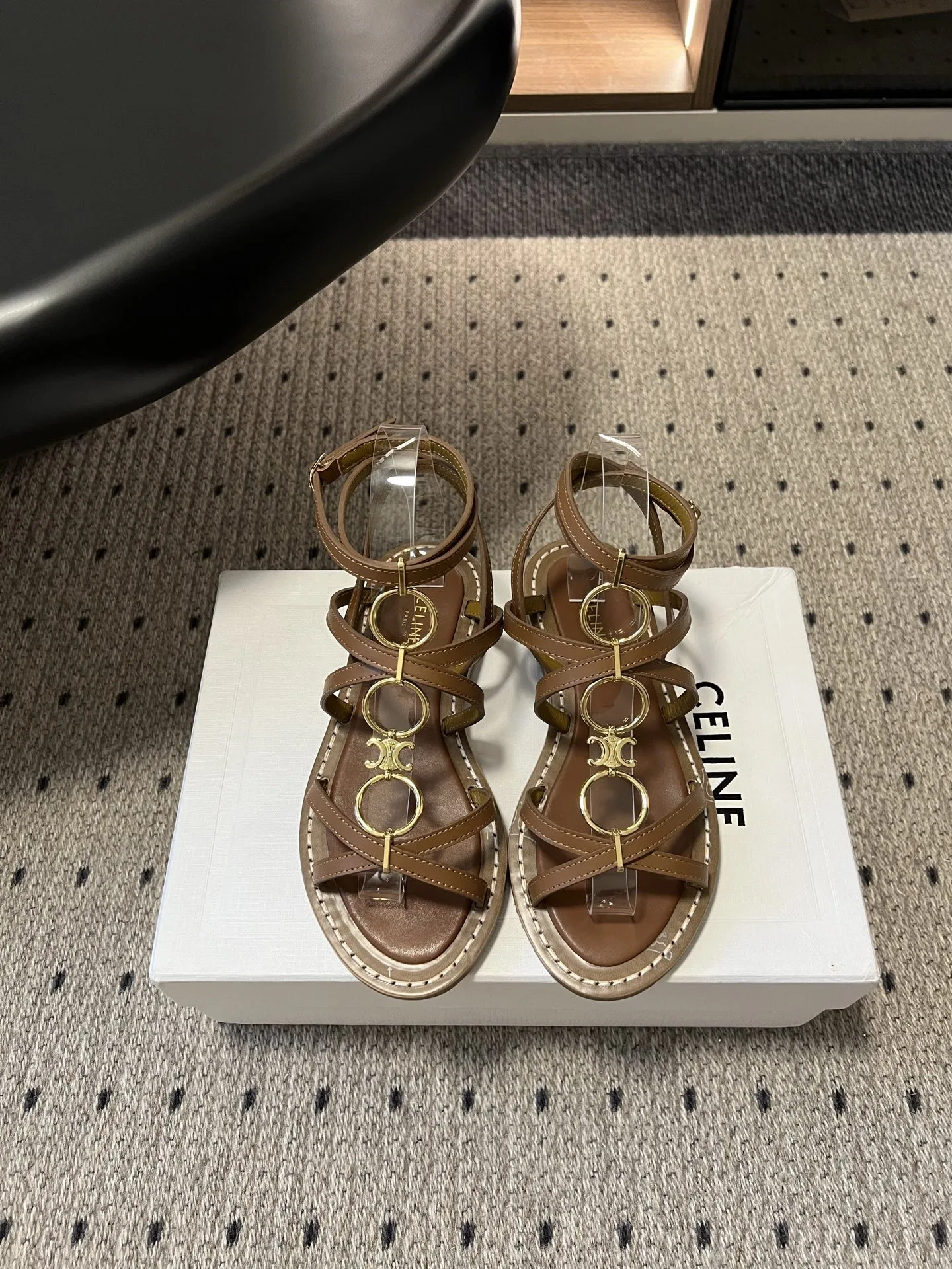 CEL 27FW JGGFCFW 009 샌들 19
