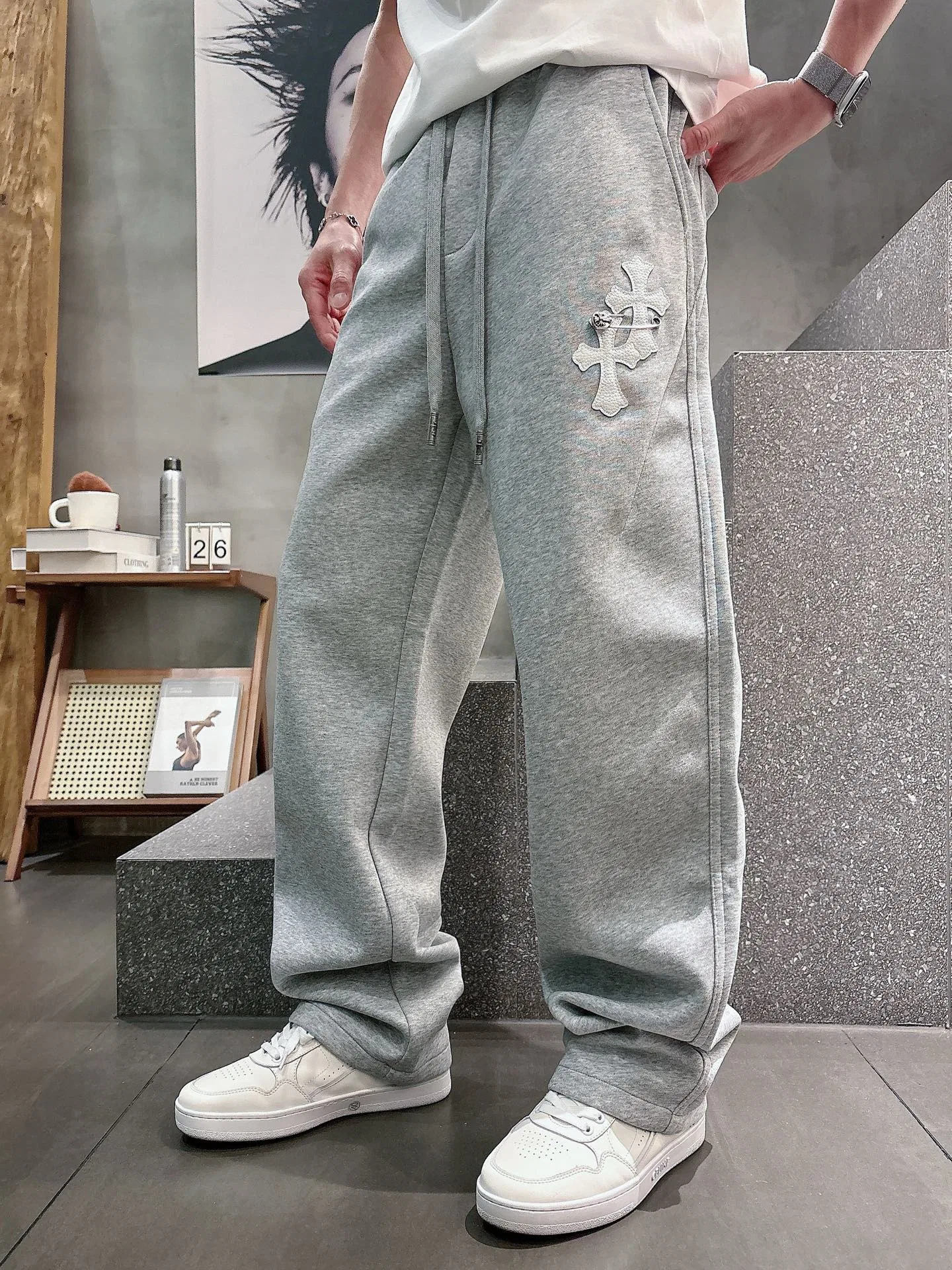 CH 27FW KWKYOIY 023 스웻팬츠 21