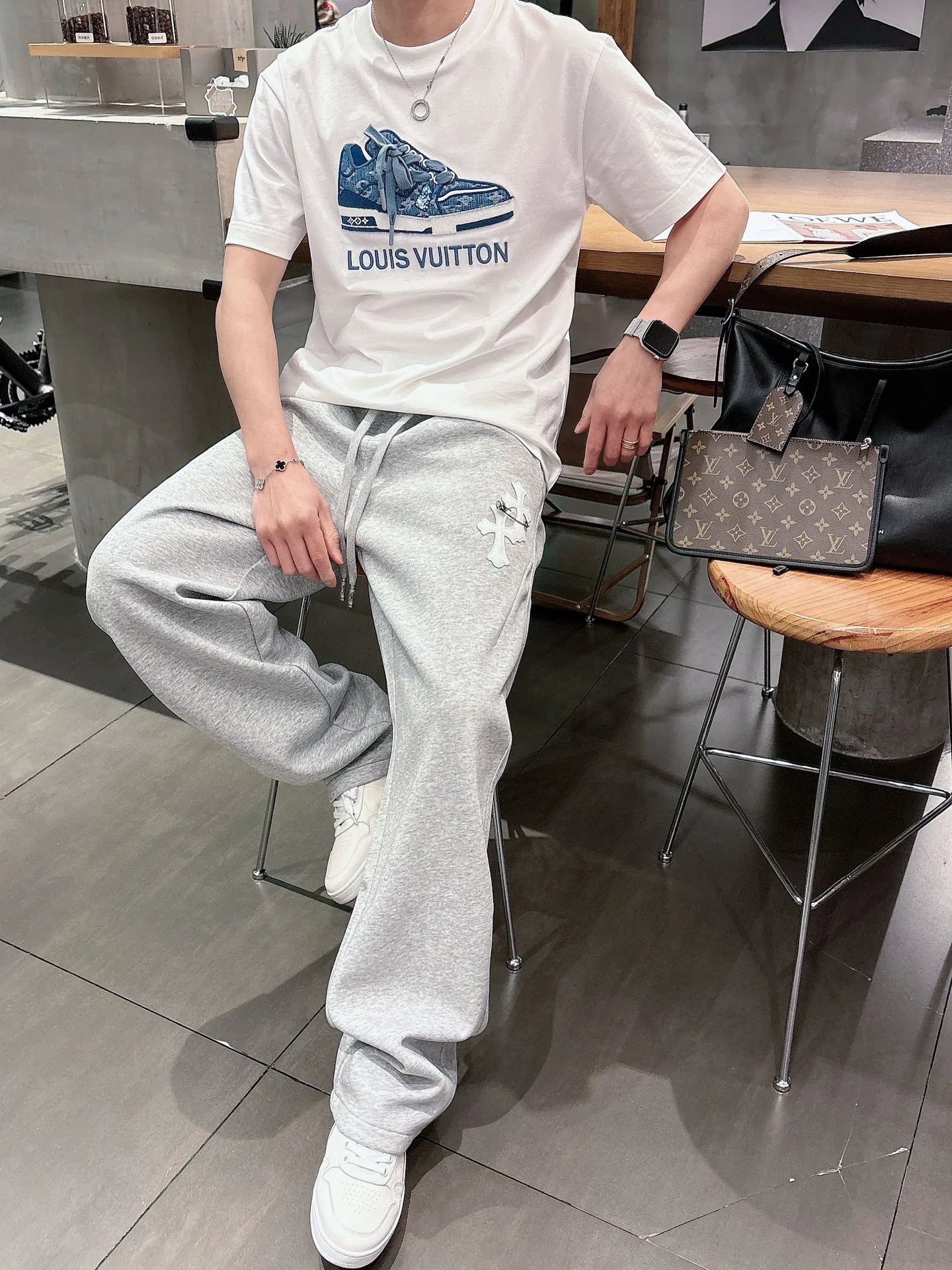 CH 27FW KWKYOIY 023 스웻팬츠 22