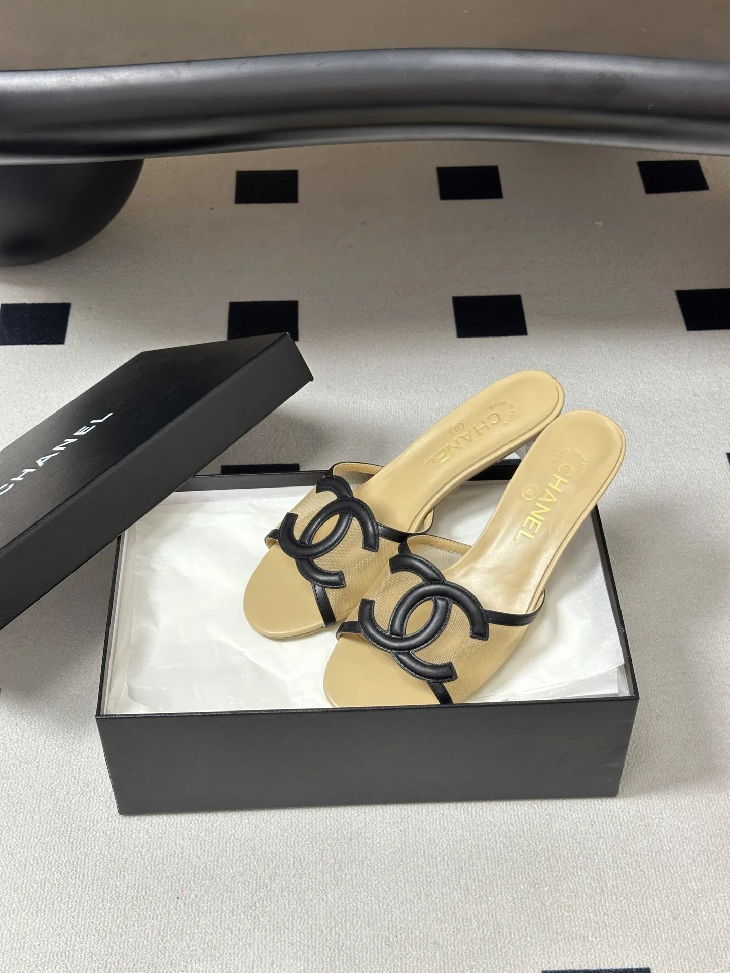 CHA 27FW MSEOZZY 010 슬리퍼 12