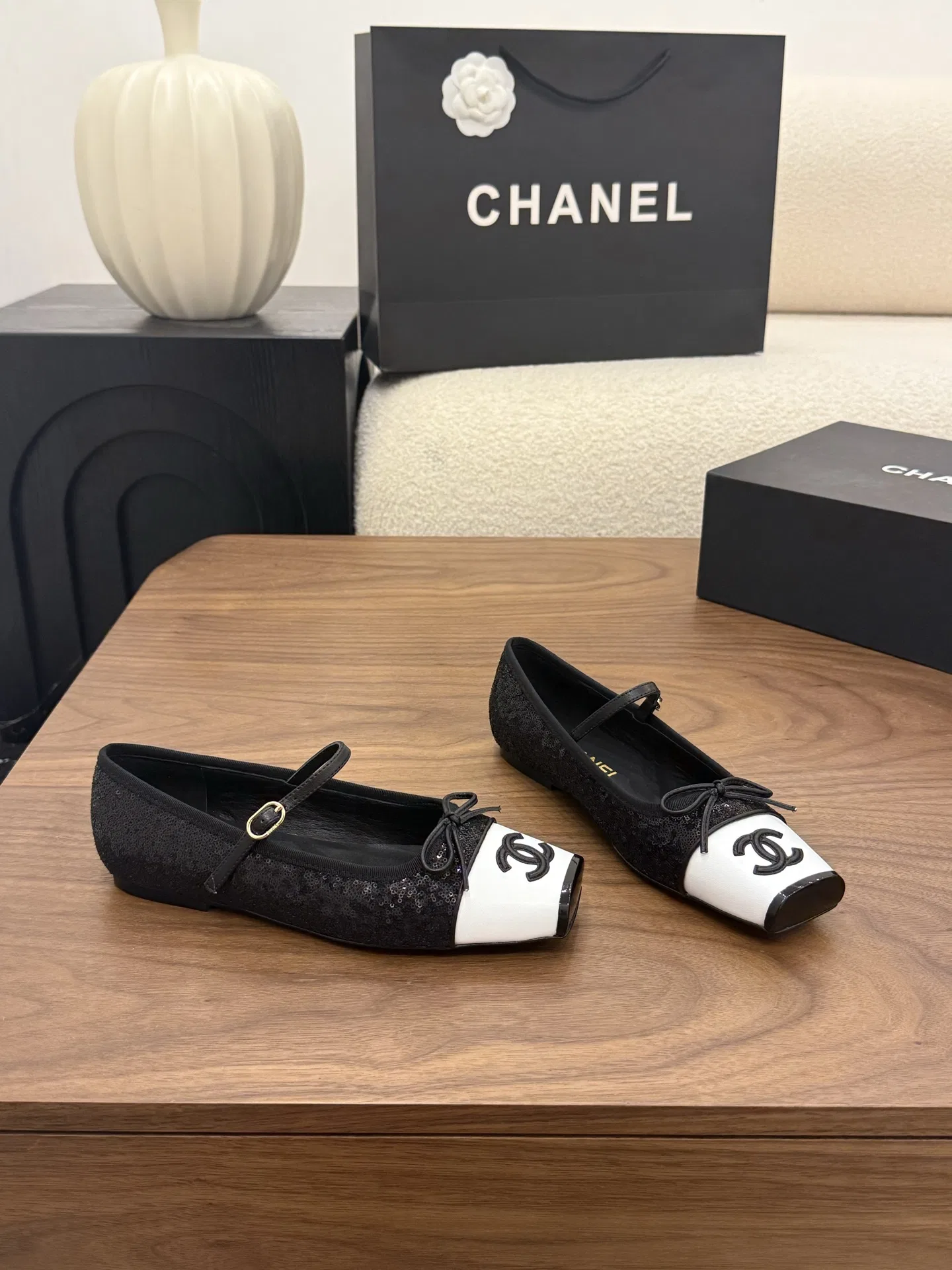 CHA 27FW MSEOZZY 014 플랫슈즈 7