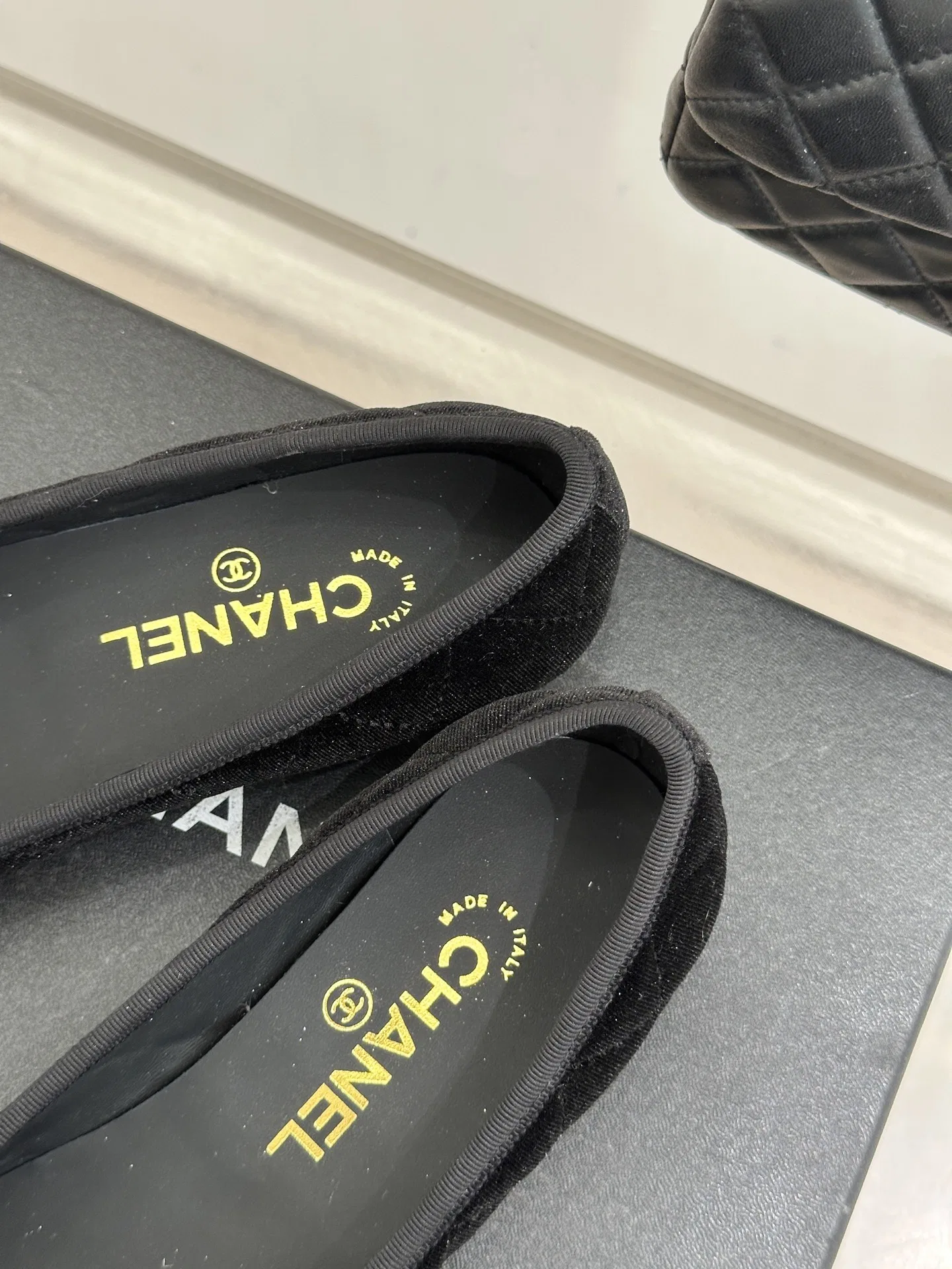 CHA 27FW MSEOZZY 050 플랫슈즈 7
