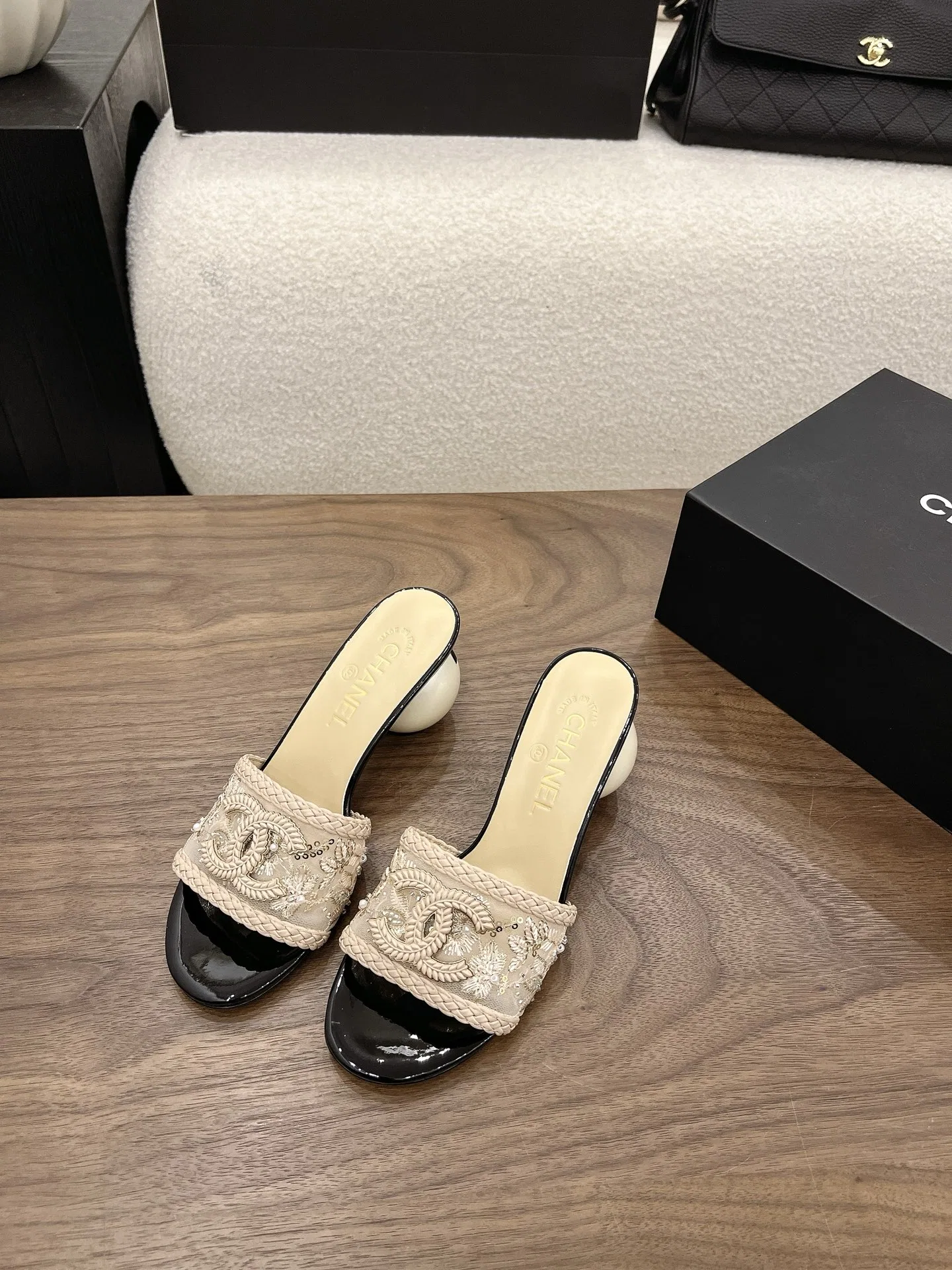 CHA 27FW MSEOZZY 094 구두 10