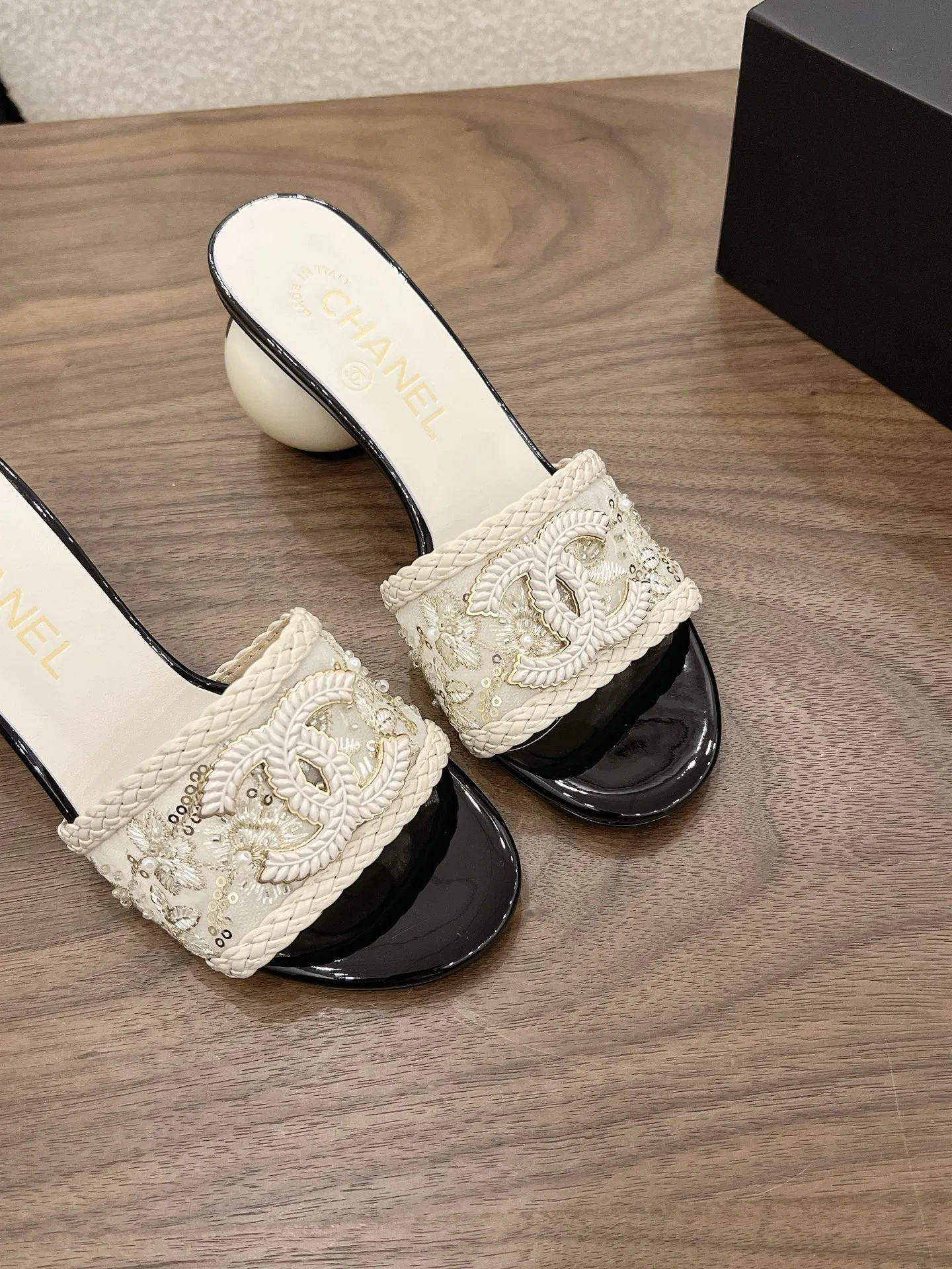 CHA 27FW MSEOZZY 094 구두 25