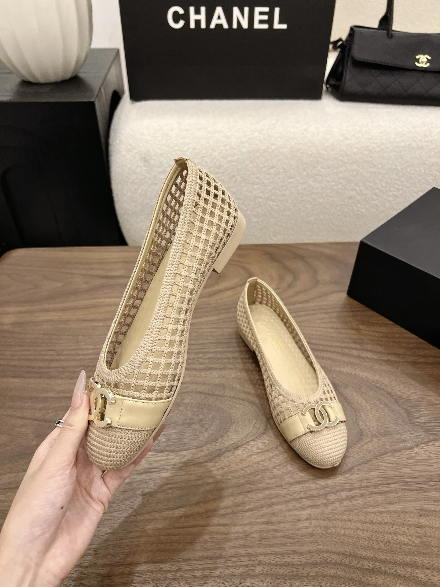 CHA 27FW MSEOZZY 096 플랫슈즈 13