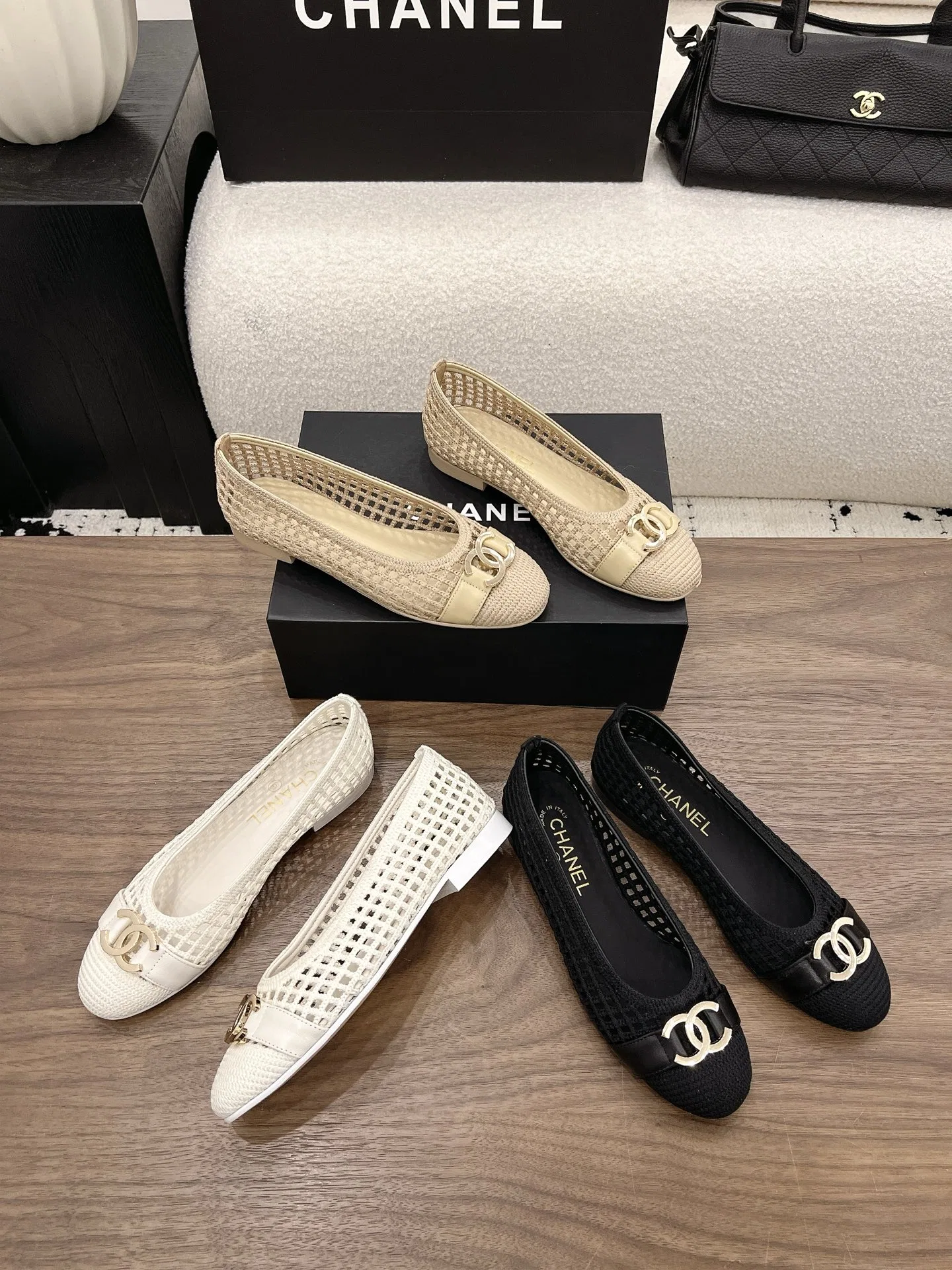 CHA 27FW MSEOZZY 096 플랫슈즈 30