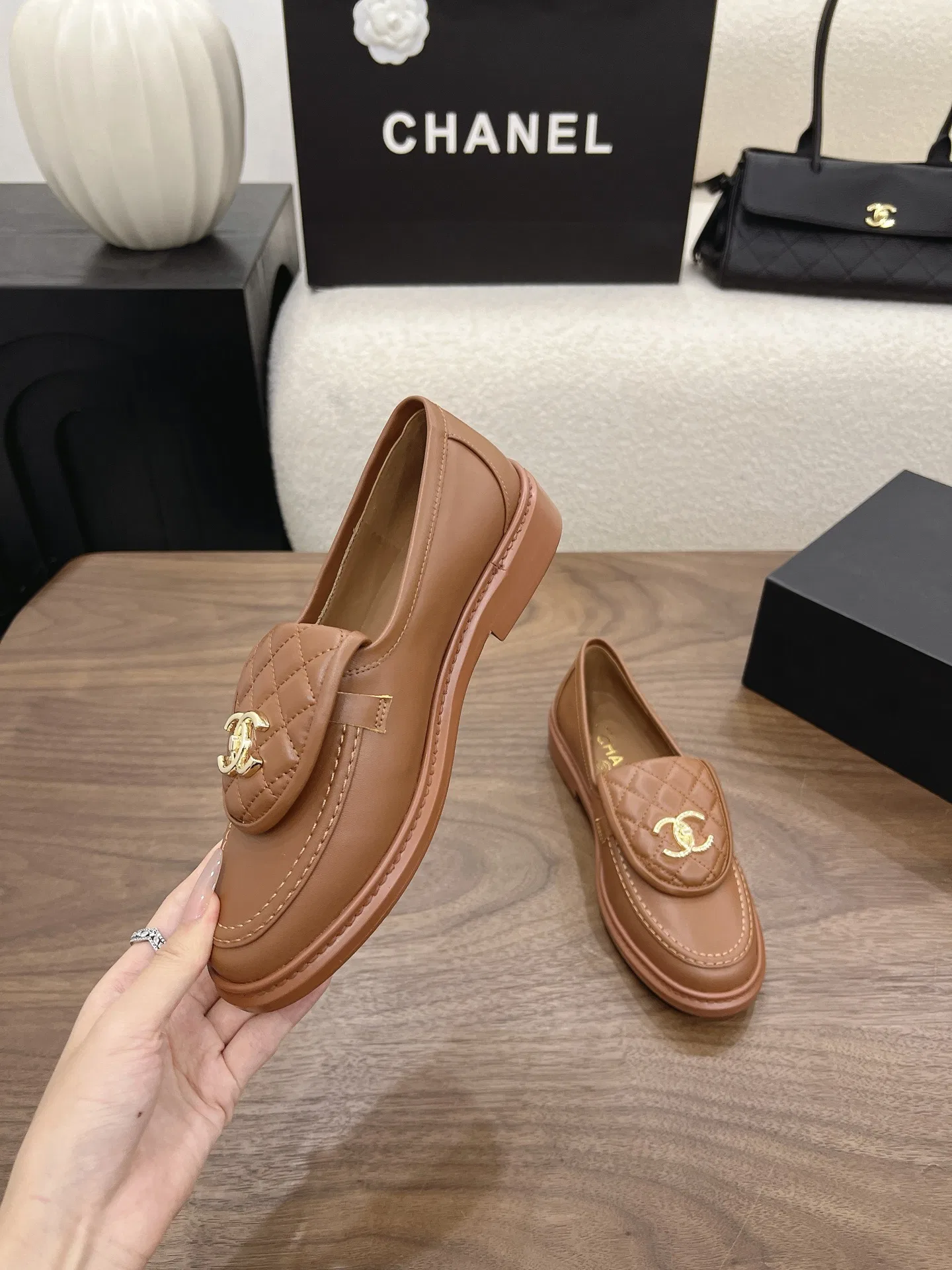 CHA 27FW MSEOZZY 130 구두 55