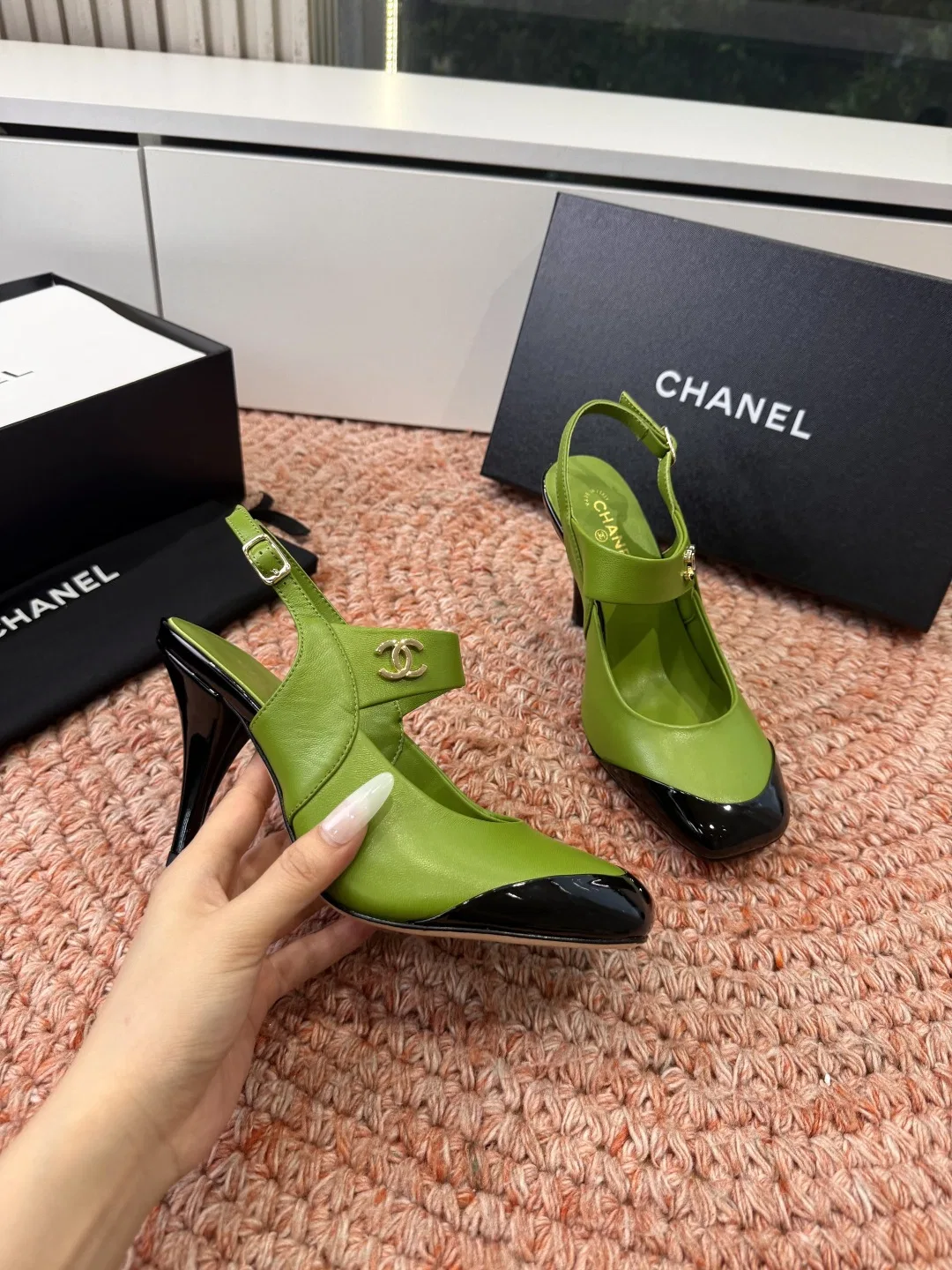 CHA 27FW MSEOZZY 137 구두 40