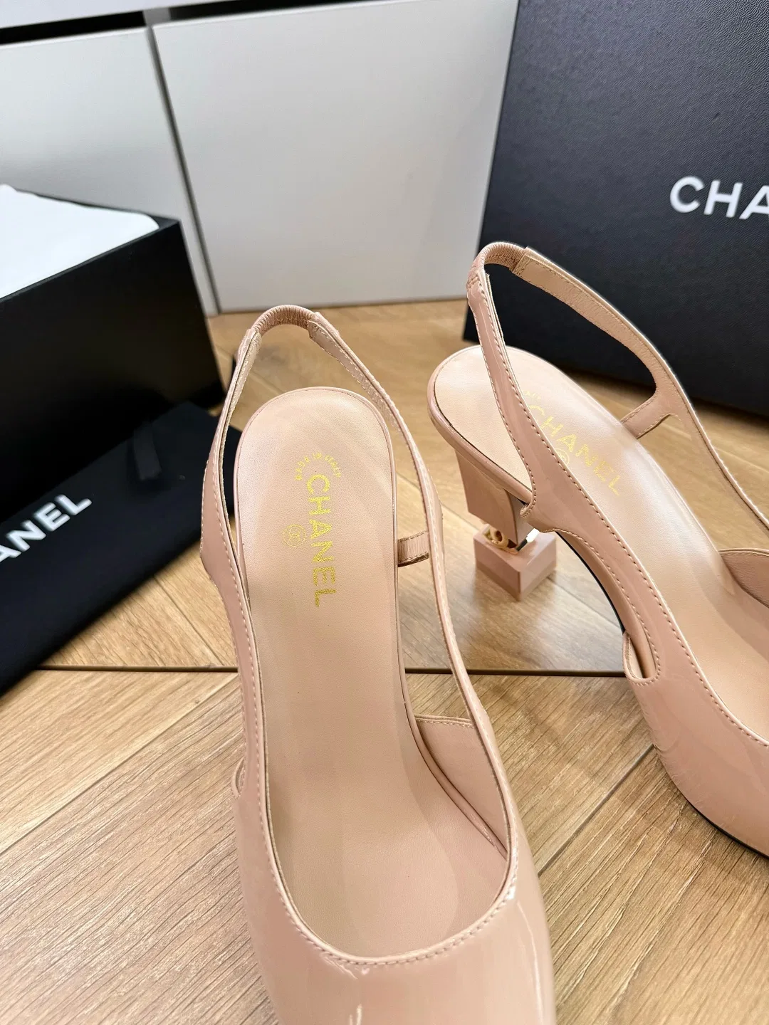 CHA 27FW MSEOZZY 143 구두 12