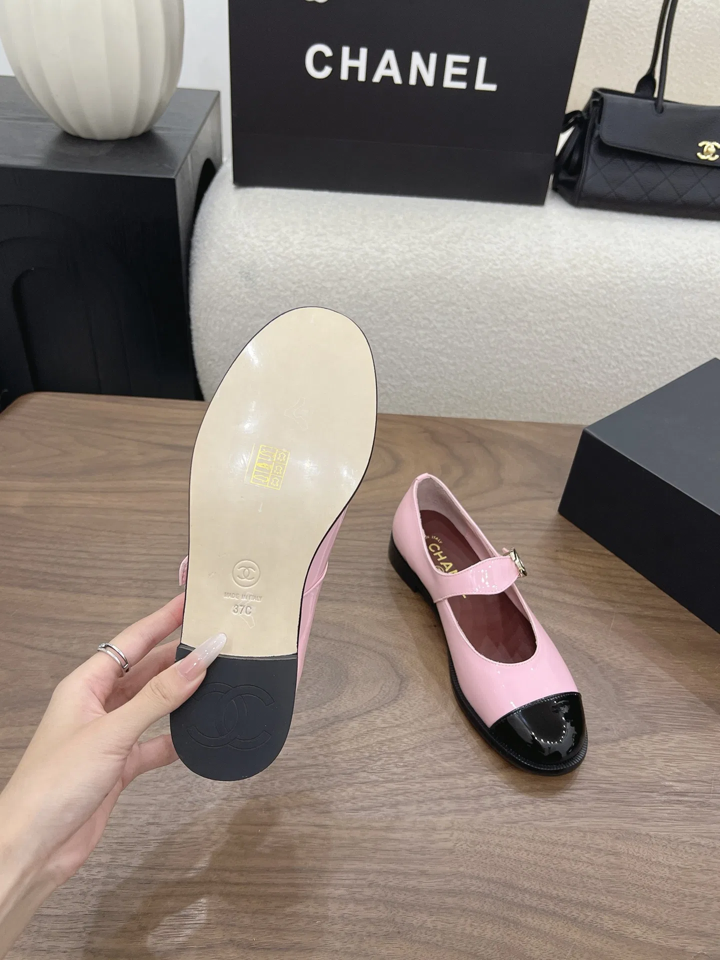 CHA 27FW MSEOZZY 148 플랫슈즈 16