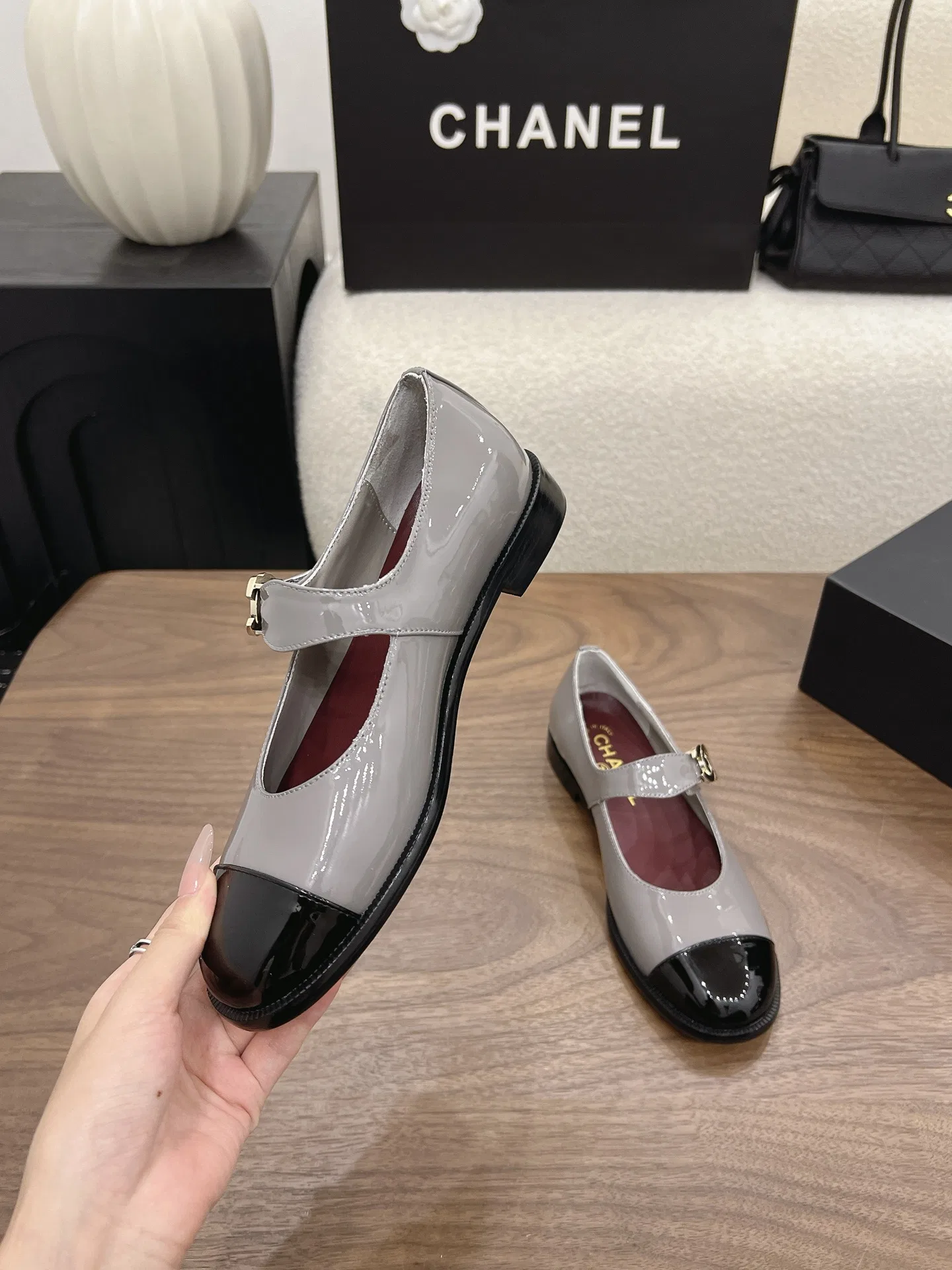 CHA 27FW MSEOZZY 148 플랫슈즈 20