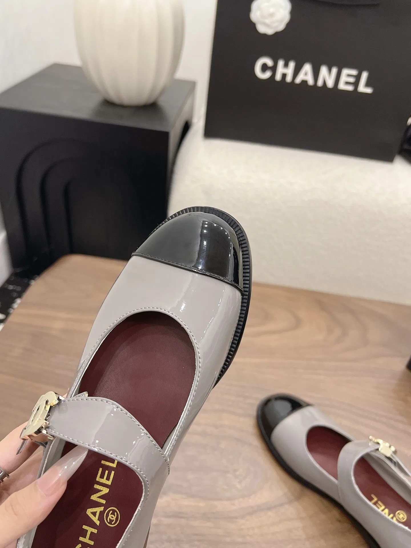 CHA 27FW MSEOZZY 148 플랫슈즈 23