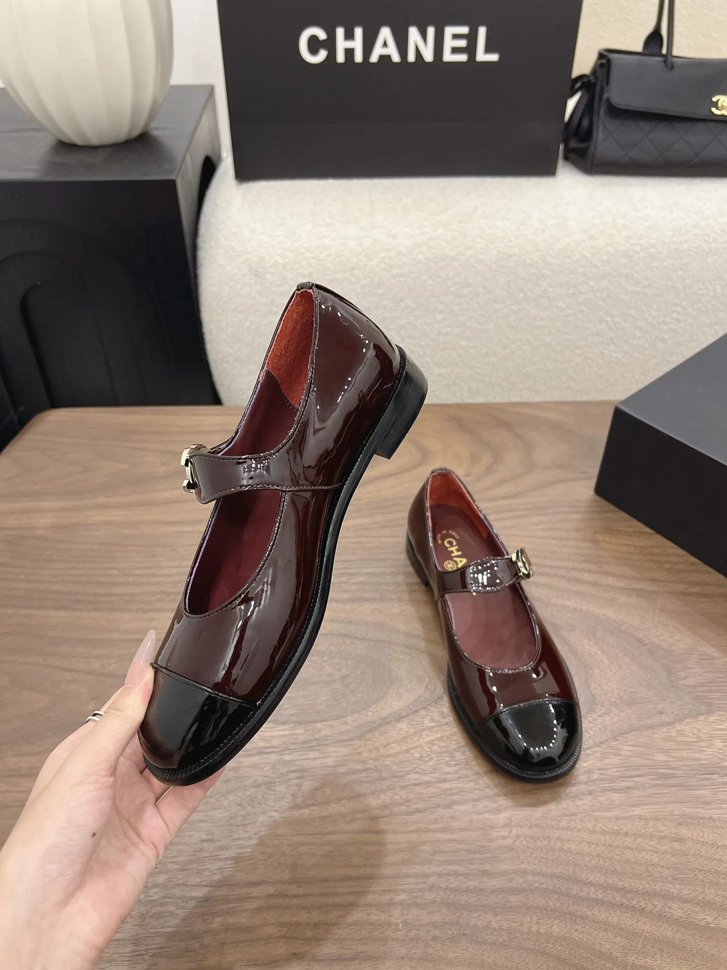 CHA 27FW MSEOZZY 148 플랫슈즈 28