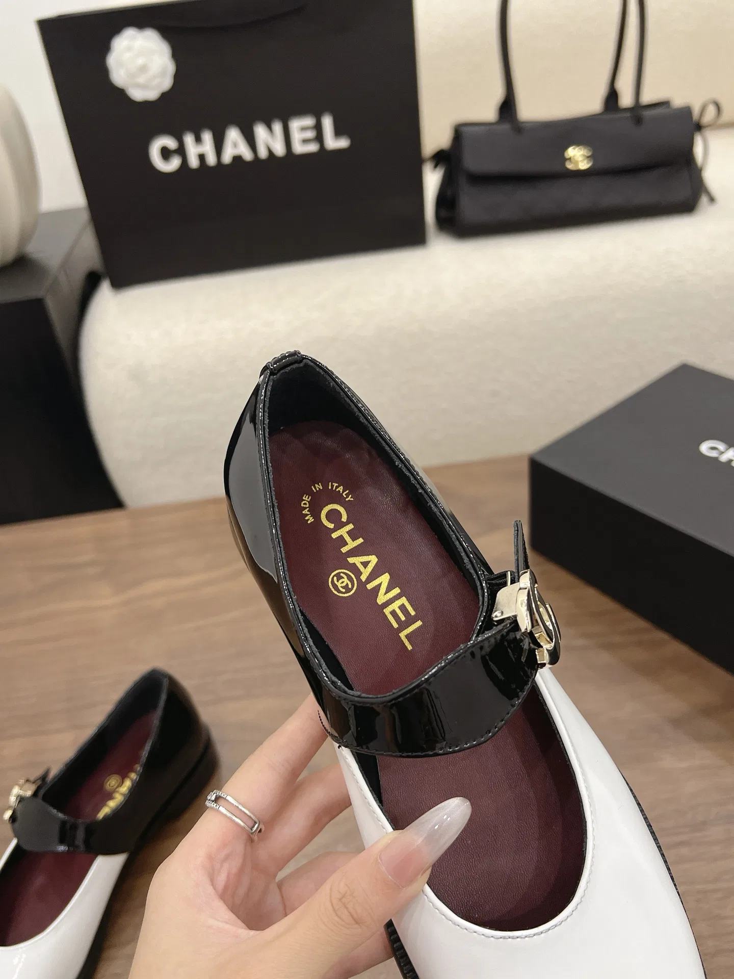 CHA 27FW MSEOZZY 149 플랫슈즈 8