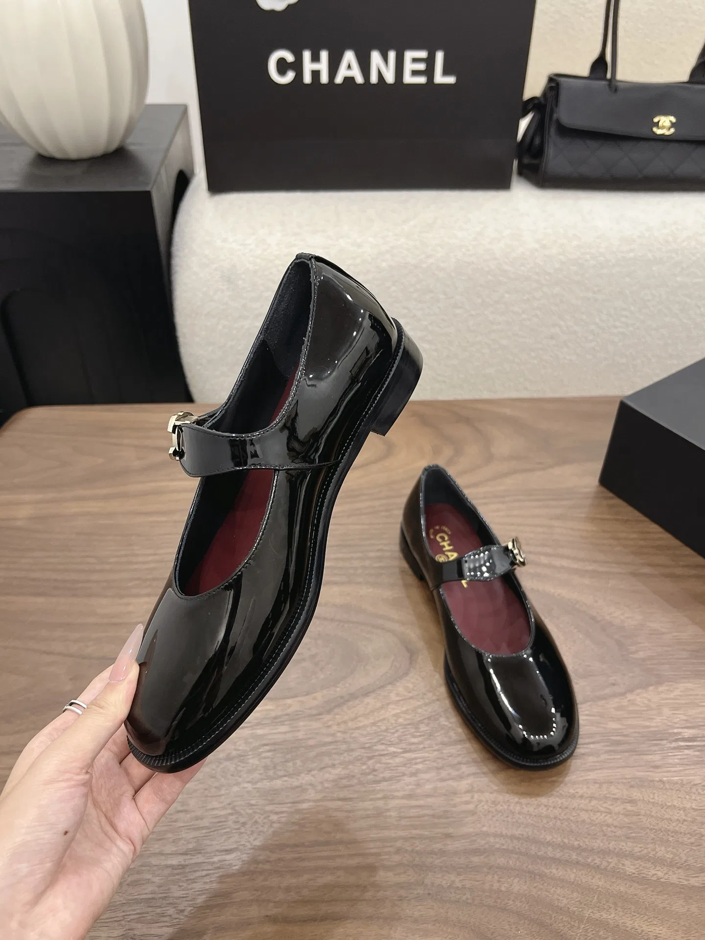 CHA 27FW MSEOZZY 149 플랫슈즈 22