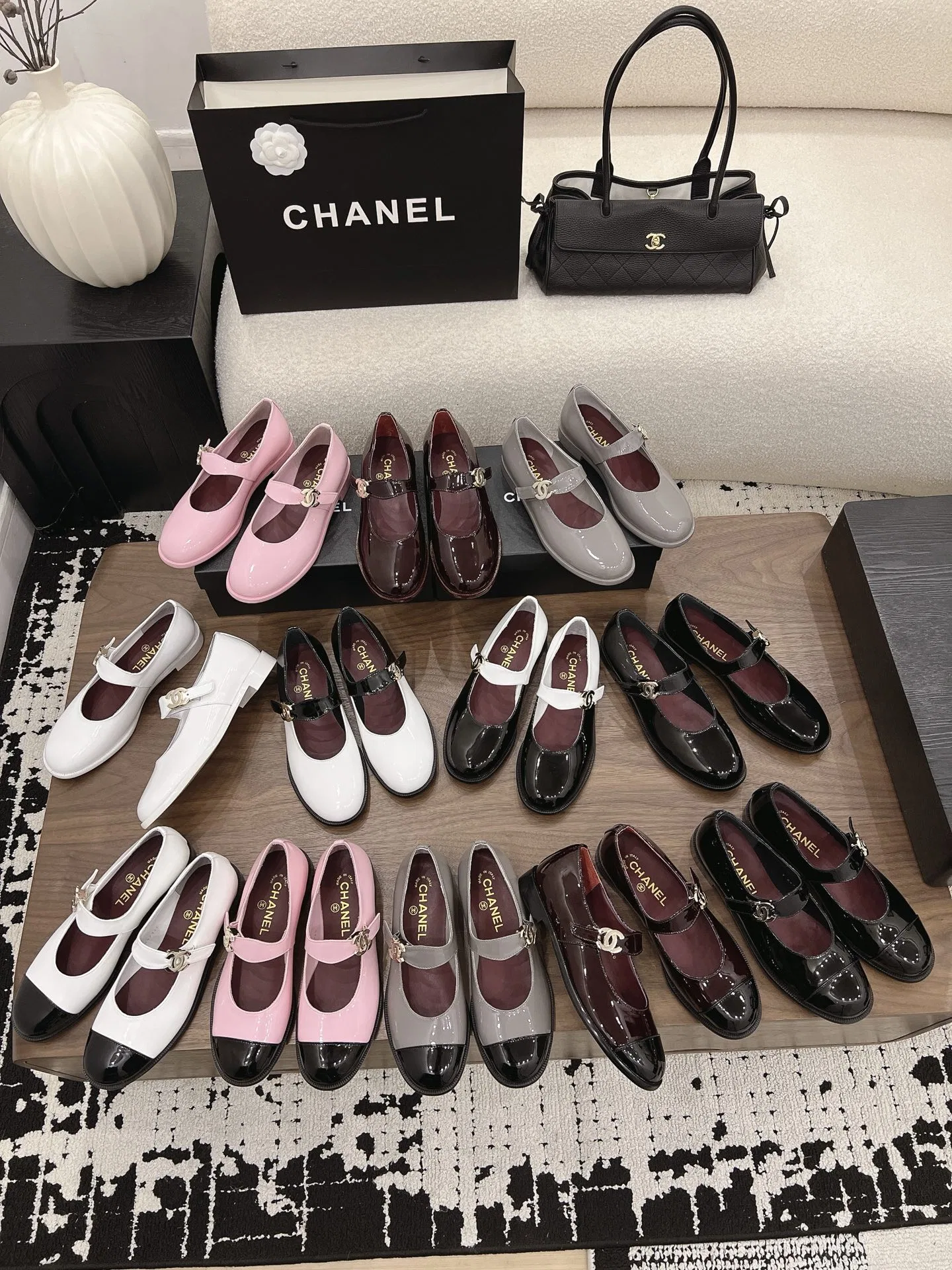 CHA 27FW MSEOZZY 149 플랫슈즈 36