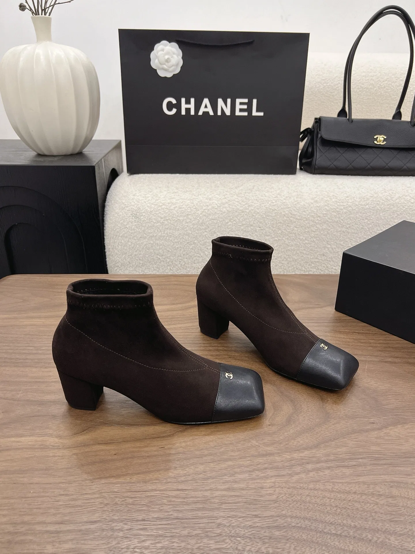 CHA 27FW MSEOZZY 150 부츠 13