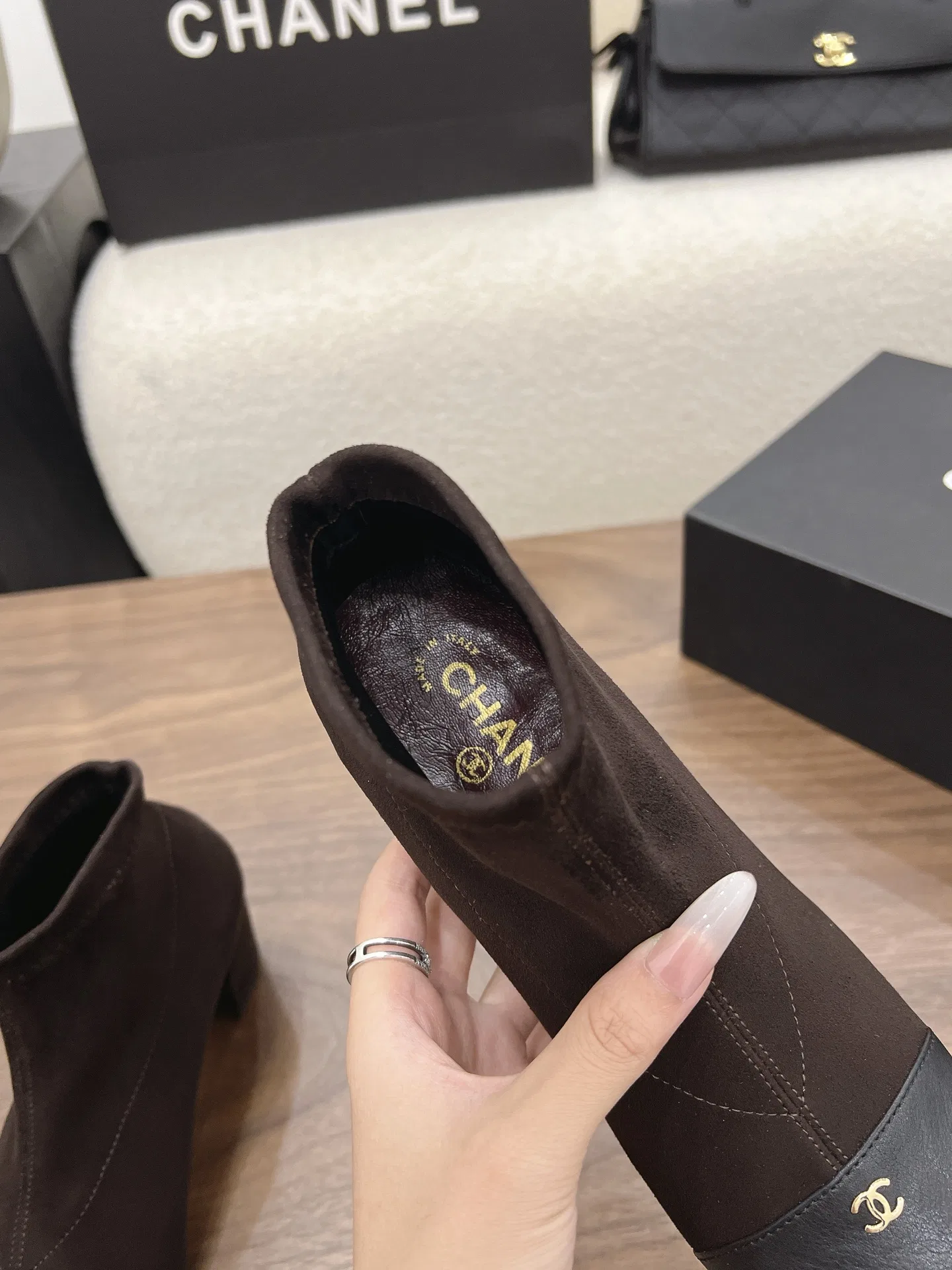 CHA 27FW MSEOZZY 150 부츠 16