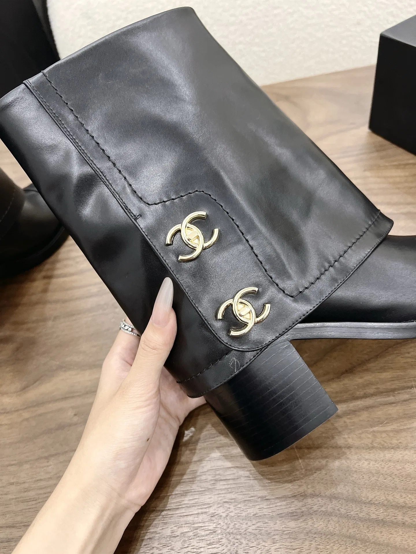 CHA 27FW MSEOZZY 152 부츠 26