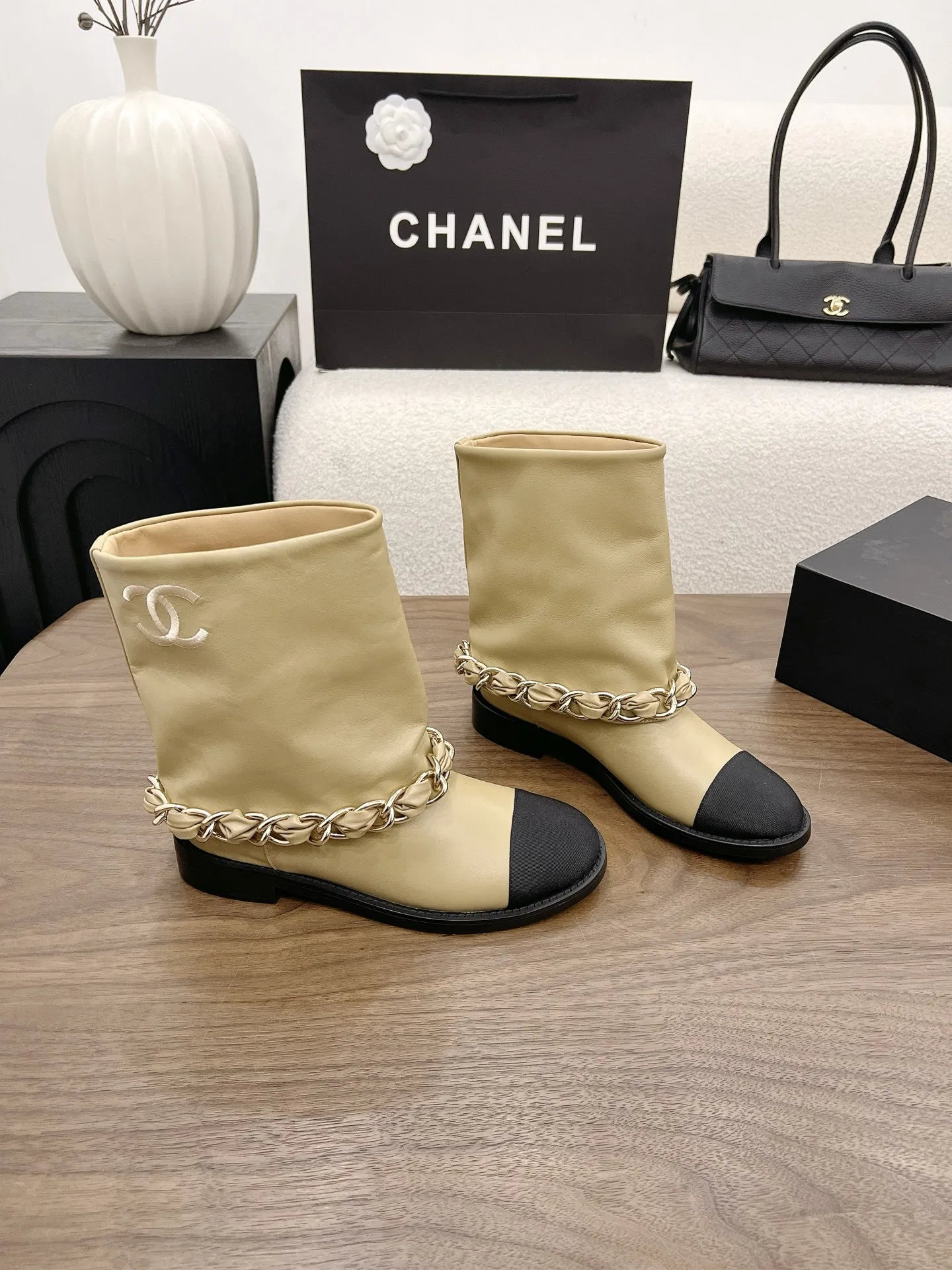 CHA 27FW MSEOZZY 156 부츠 10
