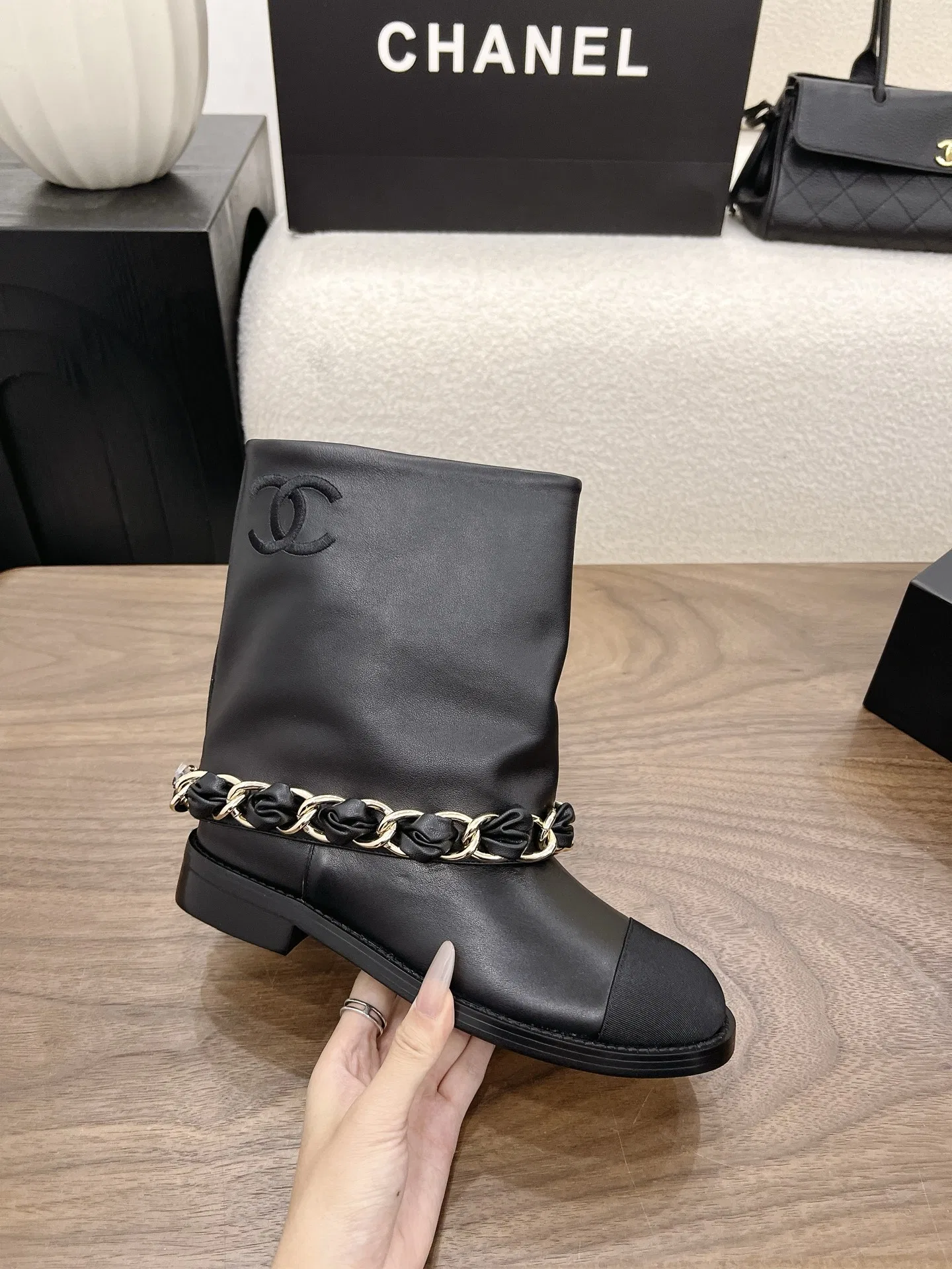 CHA 27FW MSEOZZY 156 부츠 18