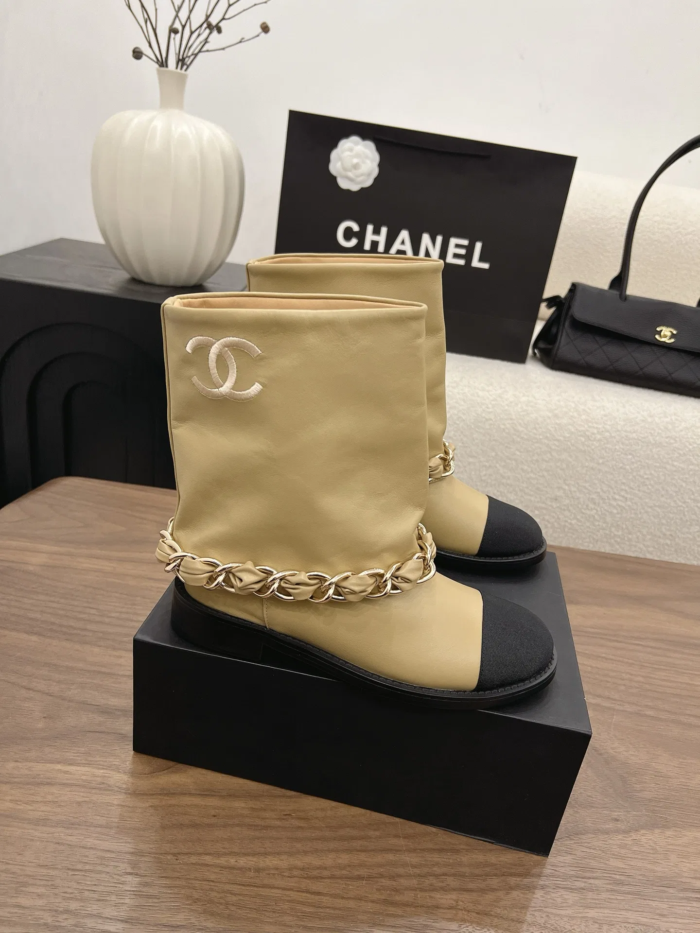 CHA 27FW MSEOZZY 156 부츠 24