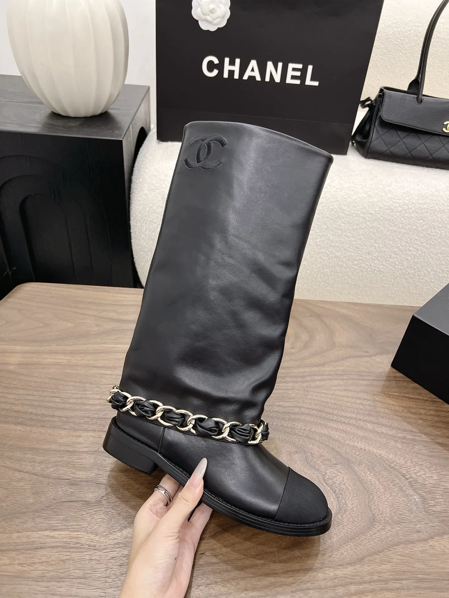 CHA 27FW MSEOZZY 157 부츠 23