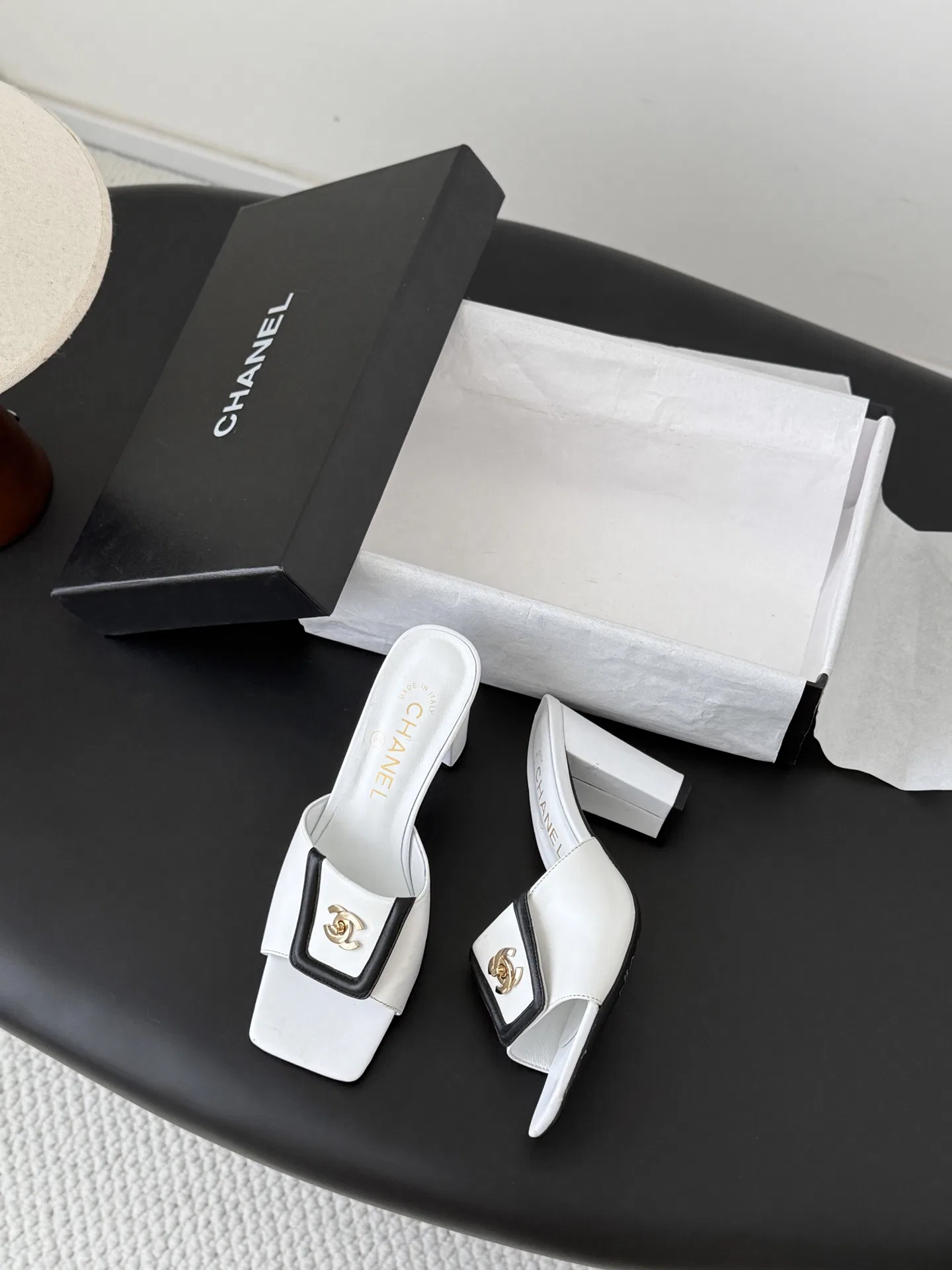 CHA 27FW SNTTJGC 025 구두 35